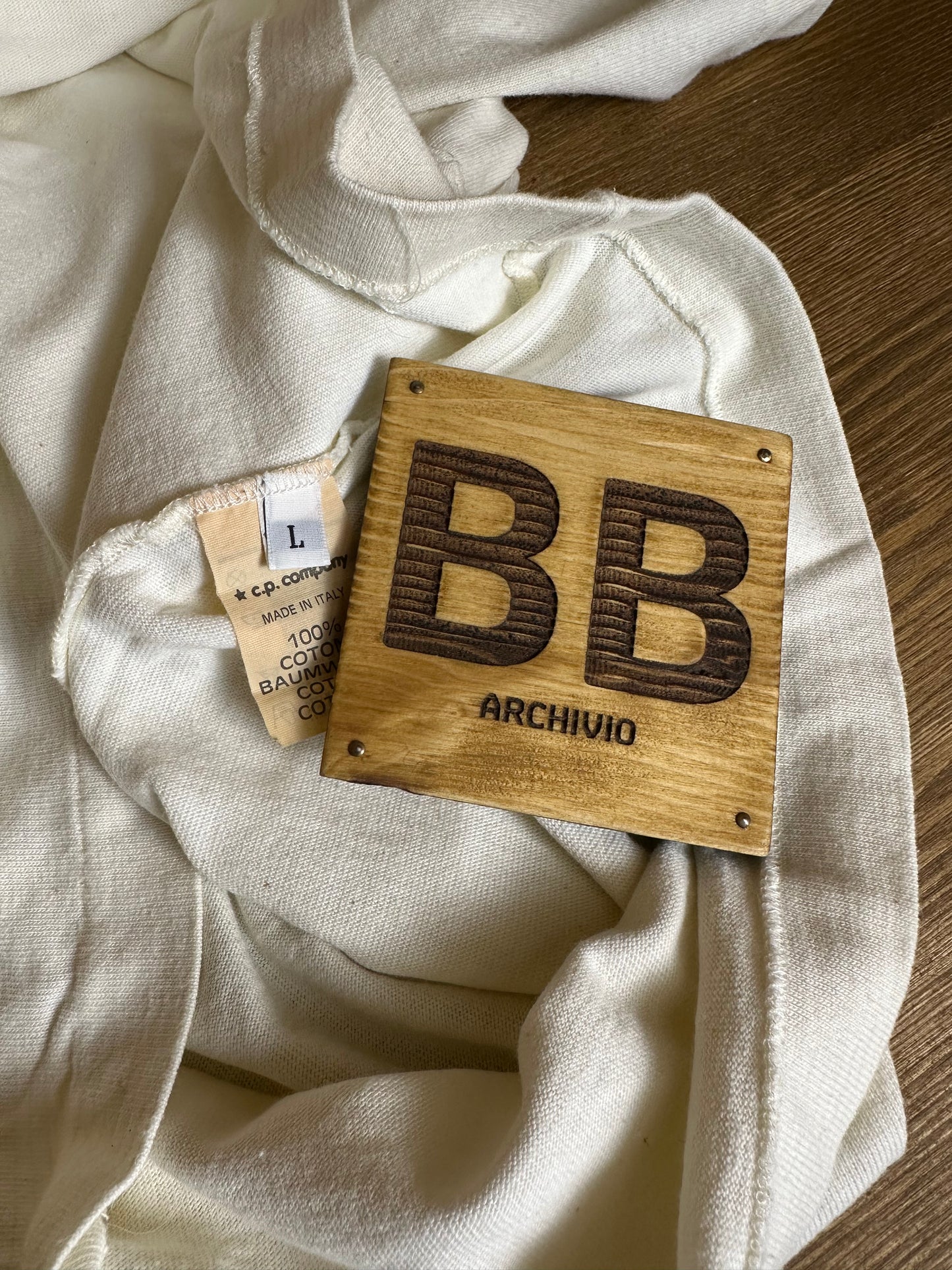 SS80s HIDDEN GRID MARINA TEE in Bone White