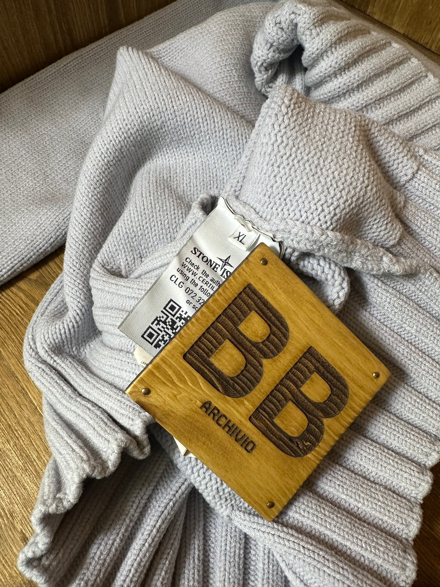 LIGHT BLUE WOOL CARDIGAN