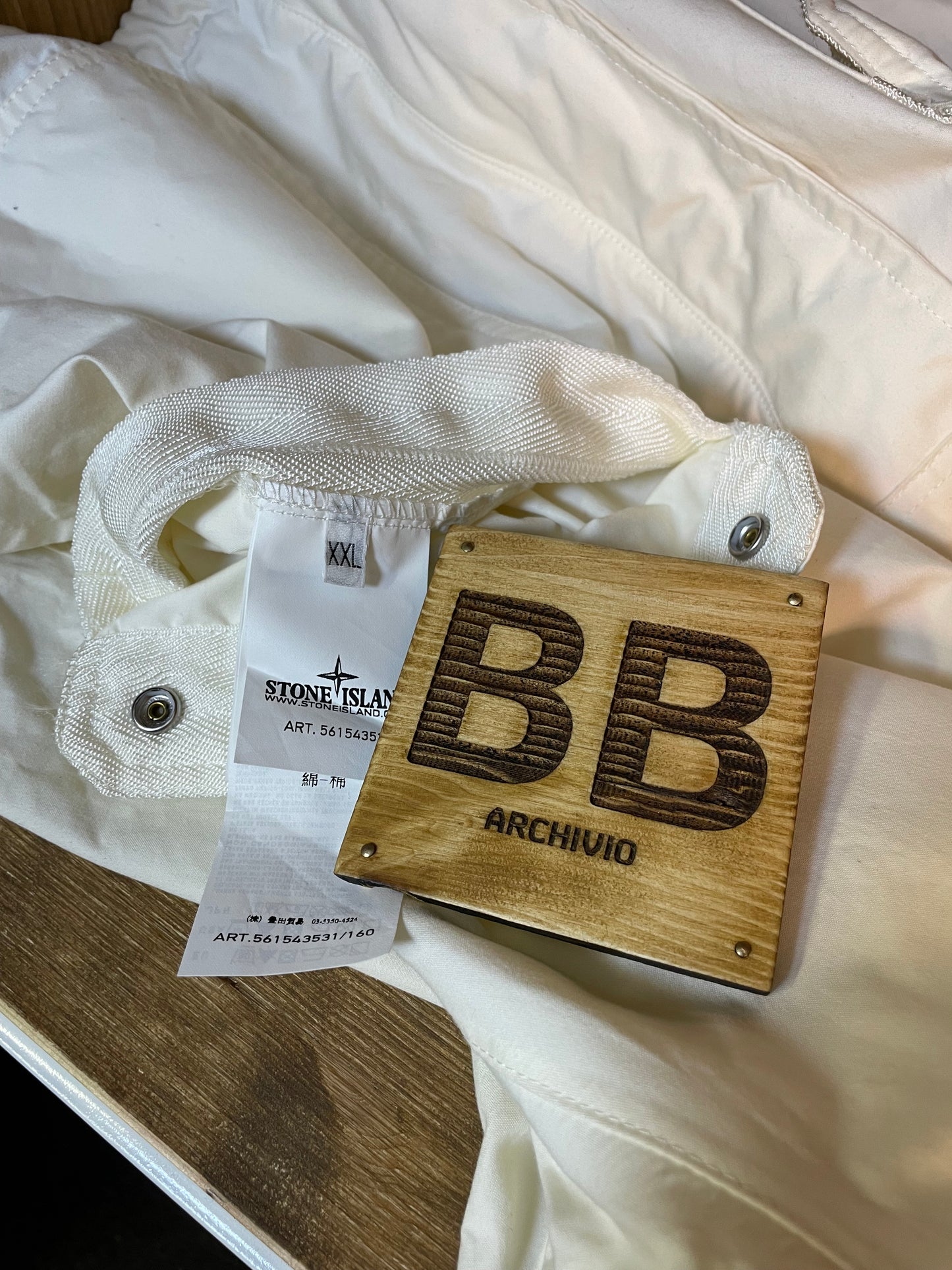 White ghost ventile jacket