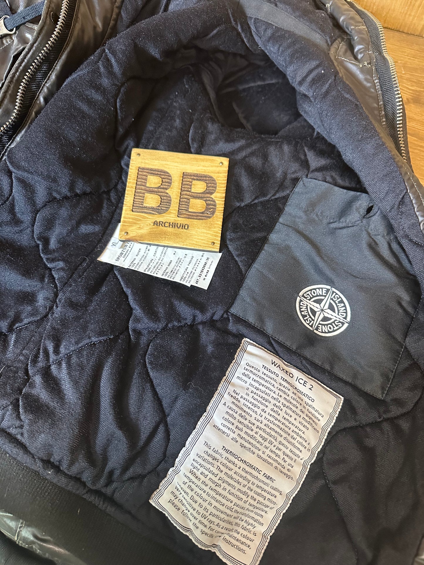 AW12 WAXED ICE BROWN TO KHAKI