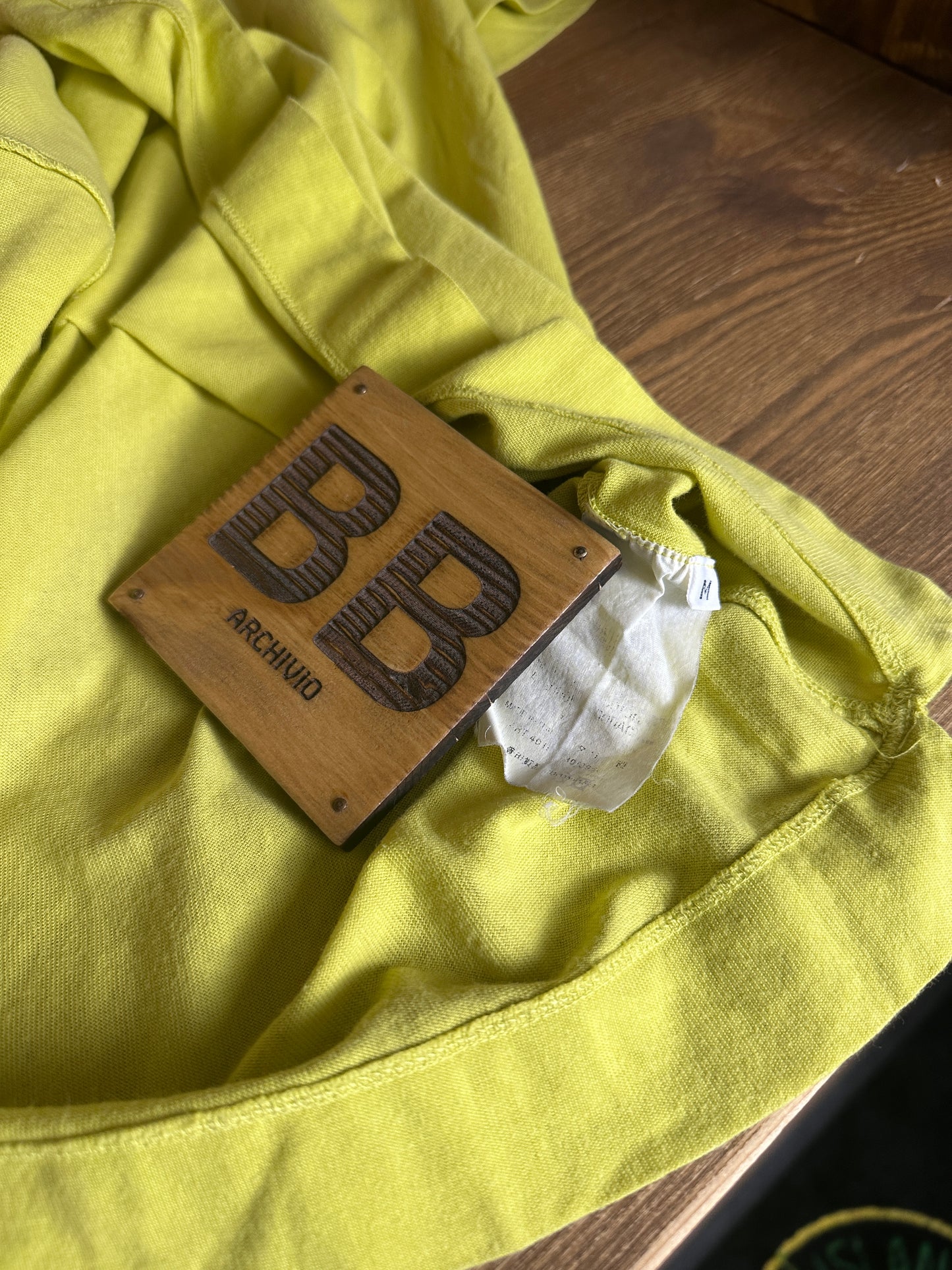 SS00s SPELLOUT TEE in Bright Yellow