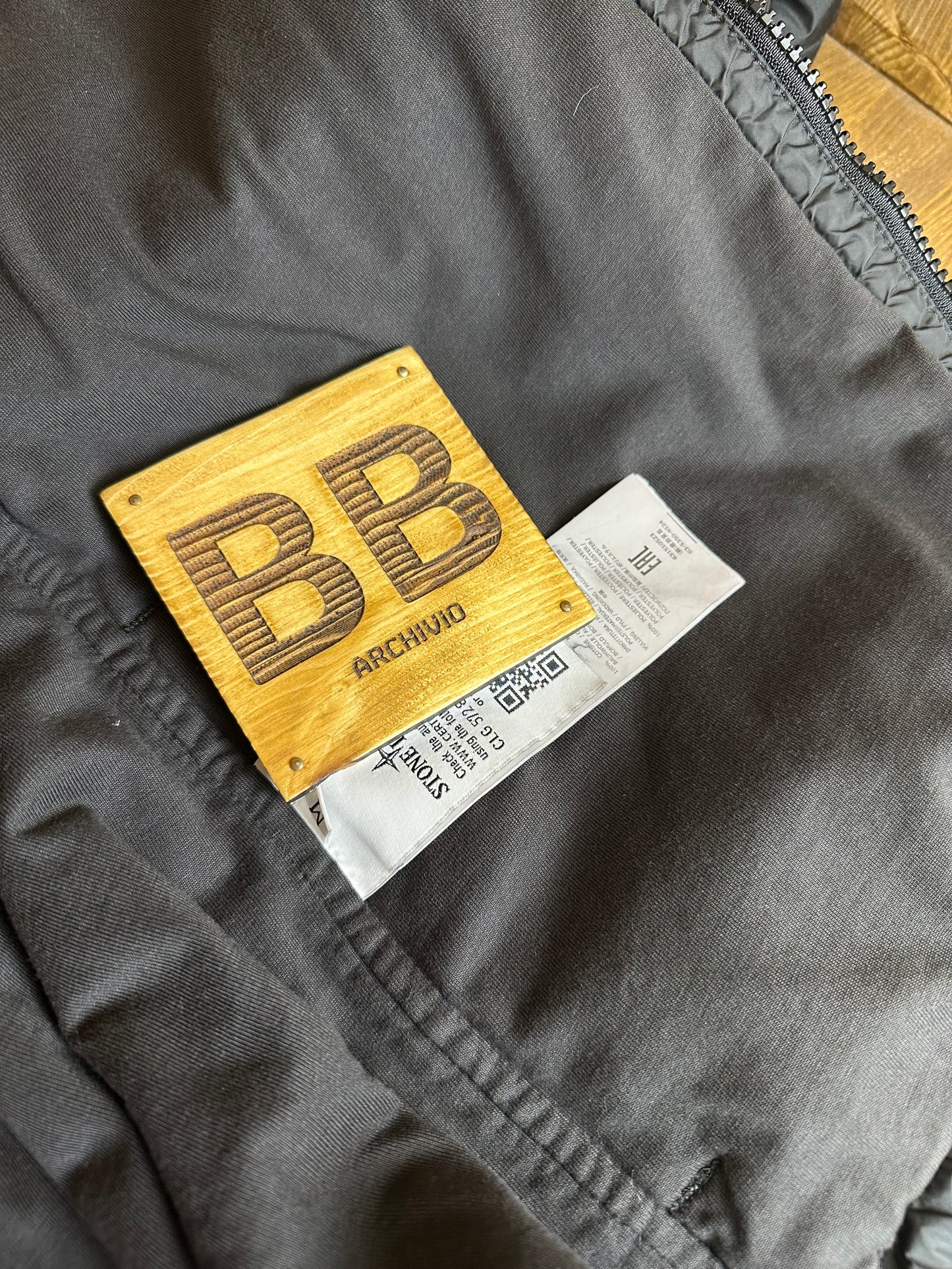 AW15 NYLON PADDED JACKET in Brown