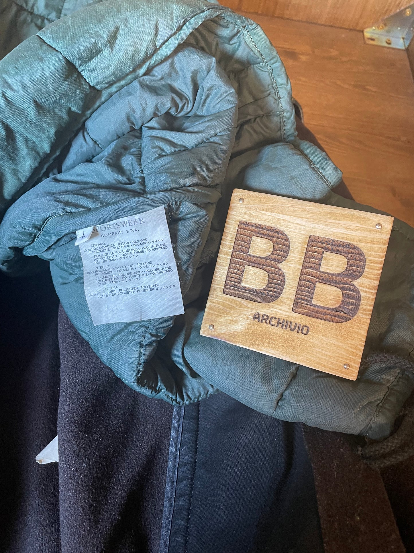 1998 Trenchcoat aus Wolle in Braun