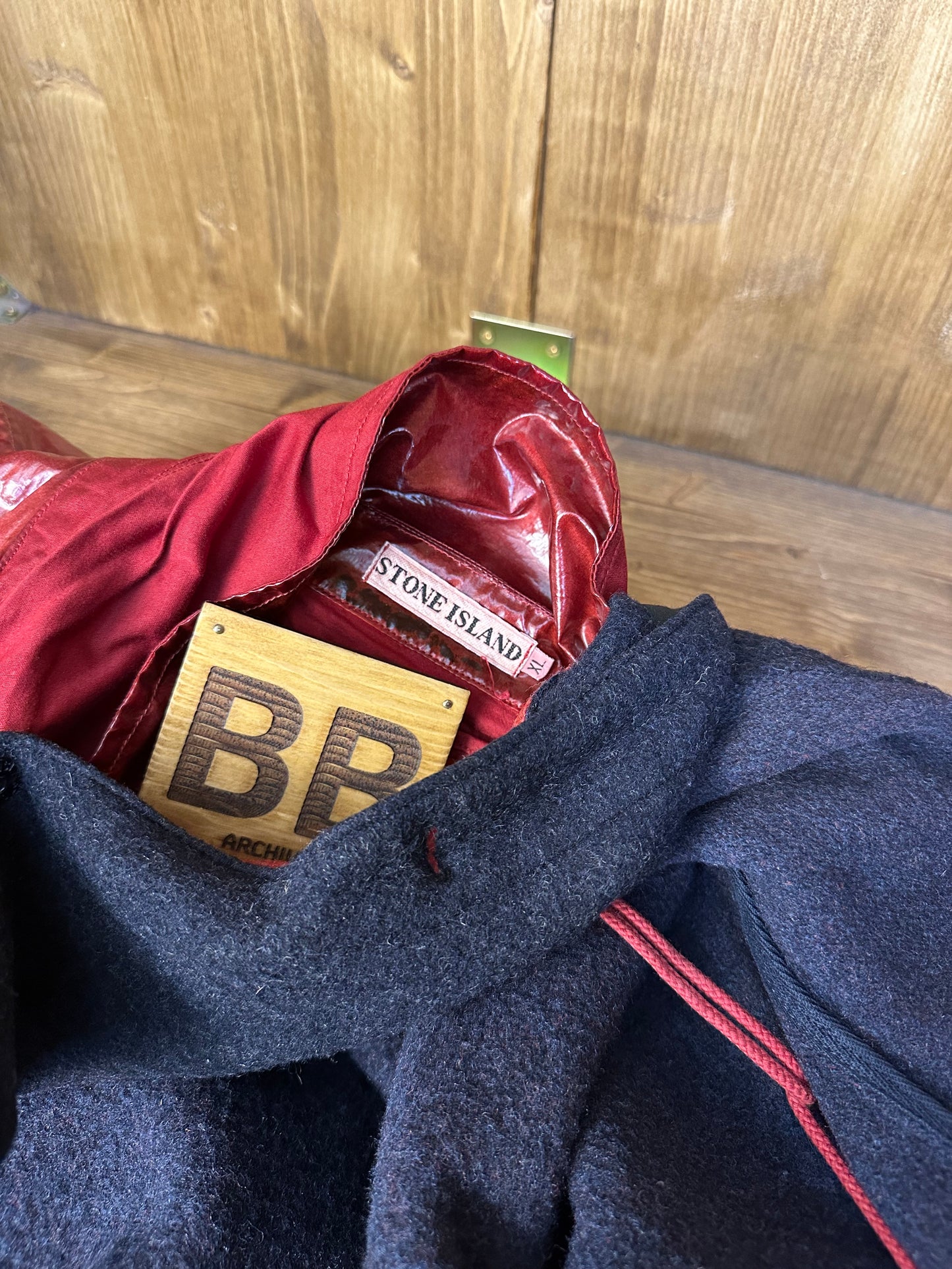 AW92/93 GLAZED SILK LIGHT in Red