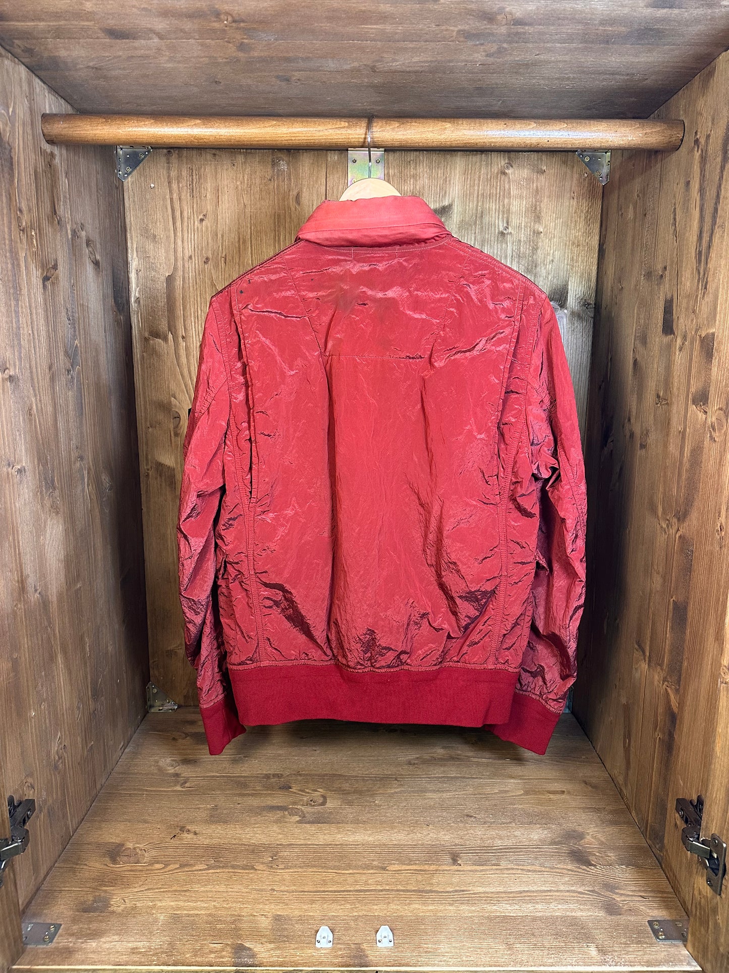 NYLON METAL RUBIN RED