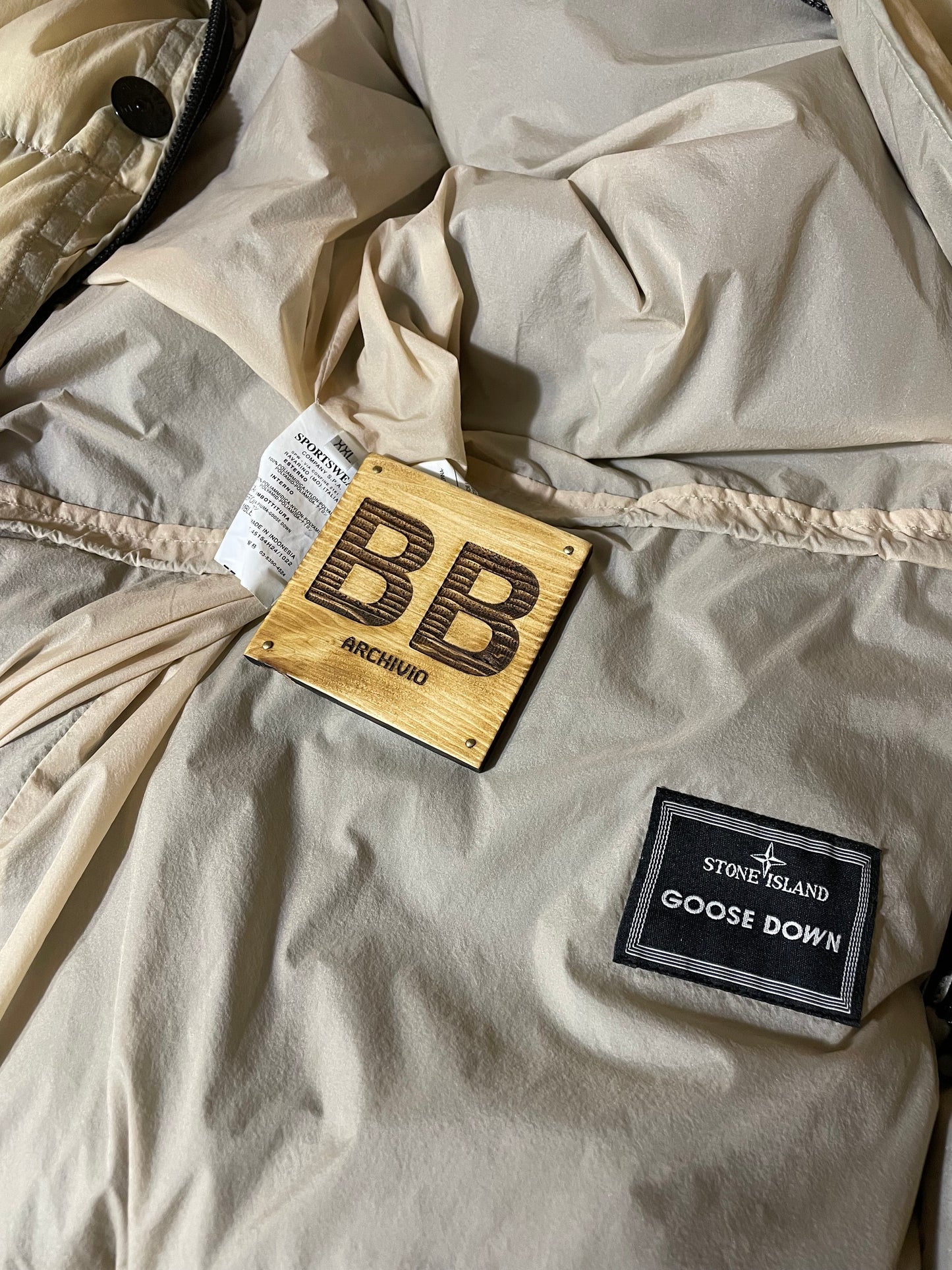 Goose down nylon opaque mesh parka