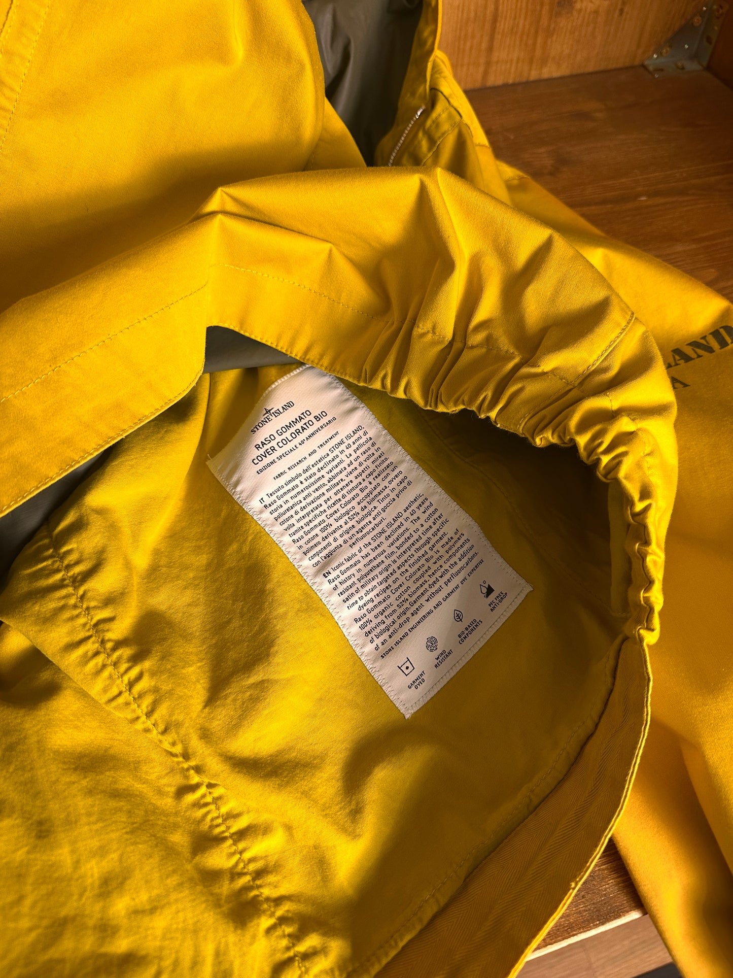 AW22 RASO GOMMATO COVER COLORATO BIO 40TH YEAR ANNIVERSARY S.E. in Maize Yellow