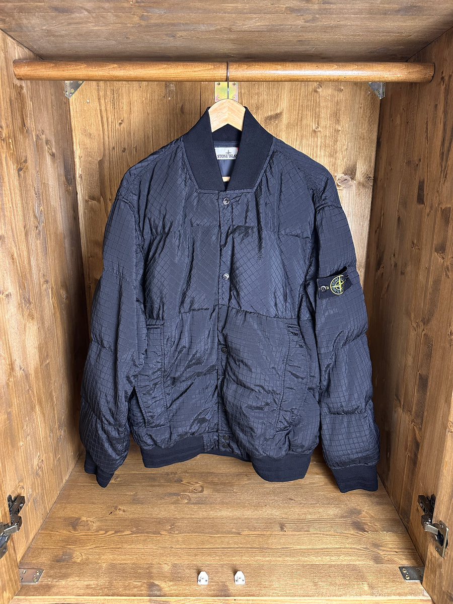 AW23 MACRO RIPSTOP NYLON METAL IN ECONYL REGENERATED NYLON WITH DOWN-TC in Night Blue