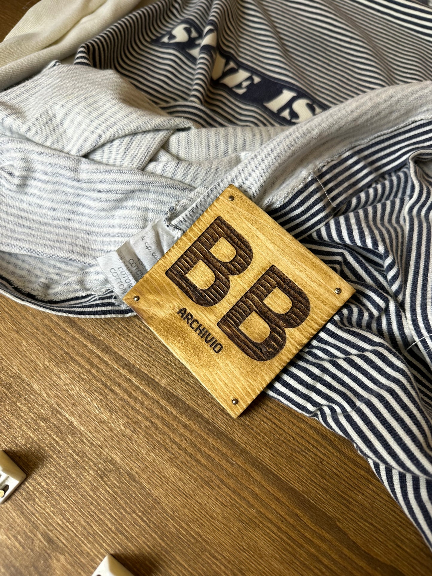 80s SPELLOUT LONGSLEEVE in Cyan