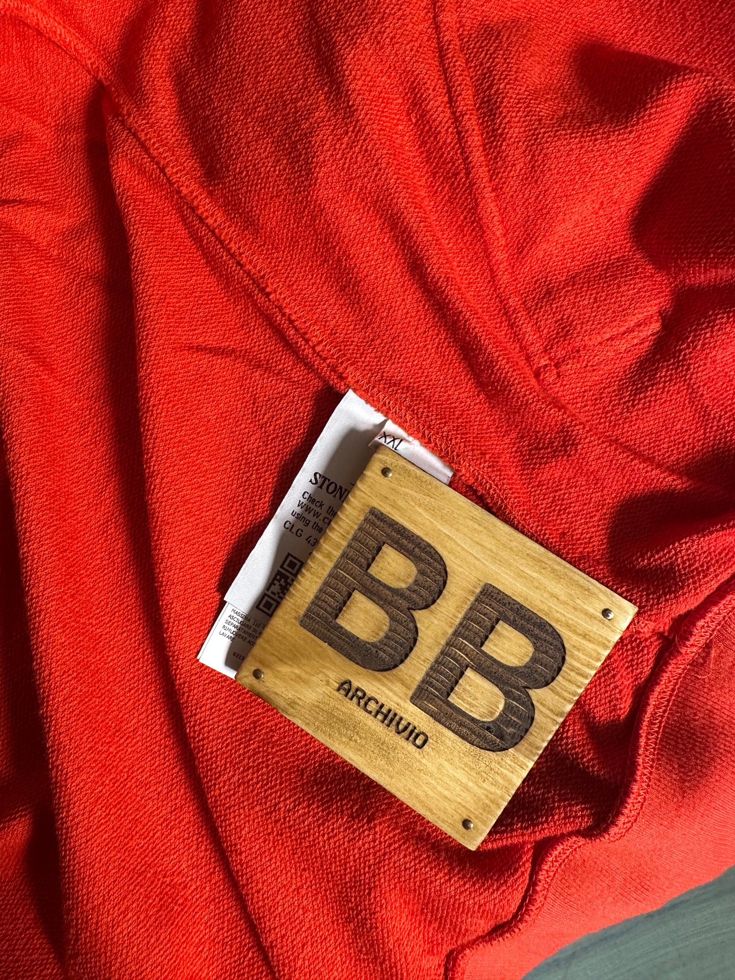 ZIPPED CREWNECK IN ORANGE