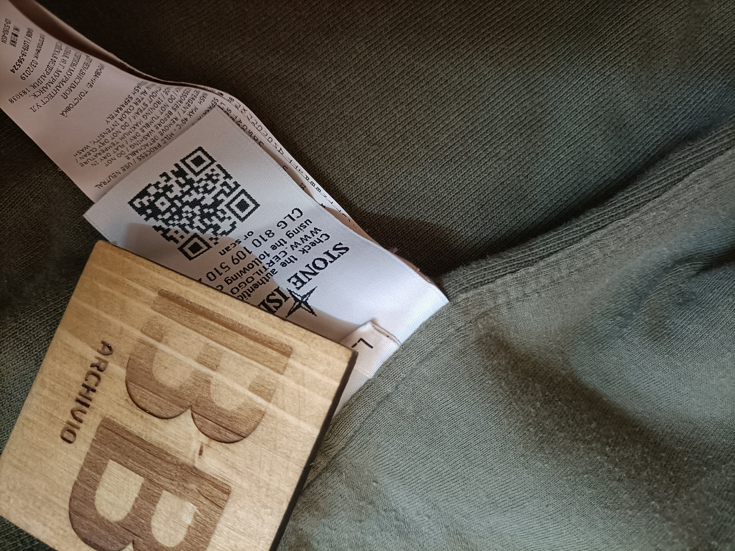 Shadow Project Rundhalsausschnitt mit Reißverschluss