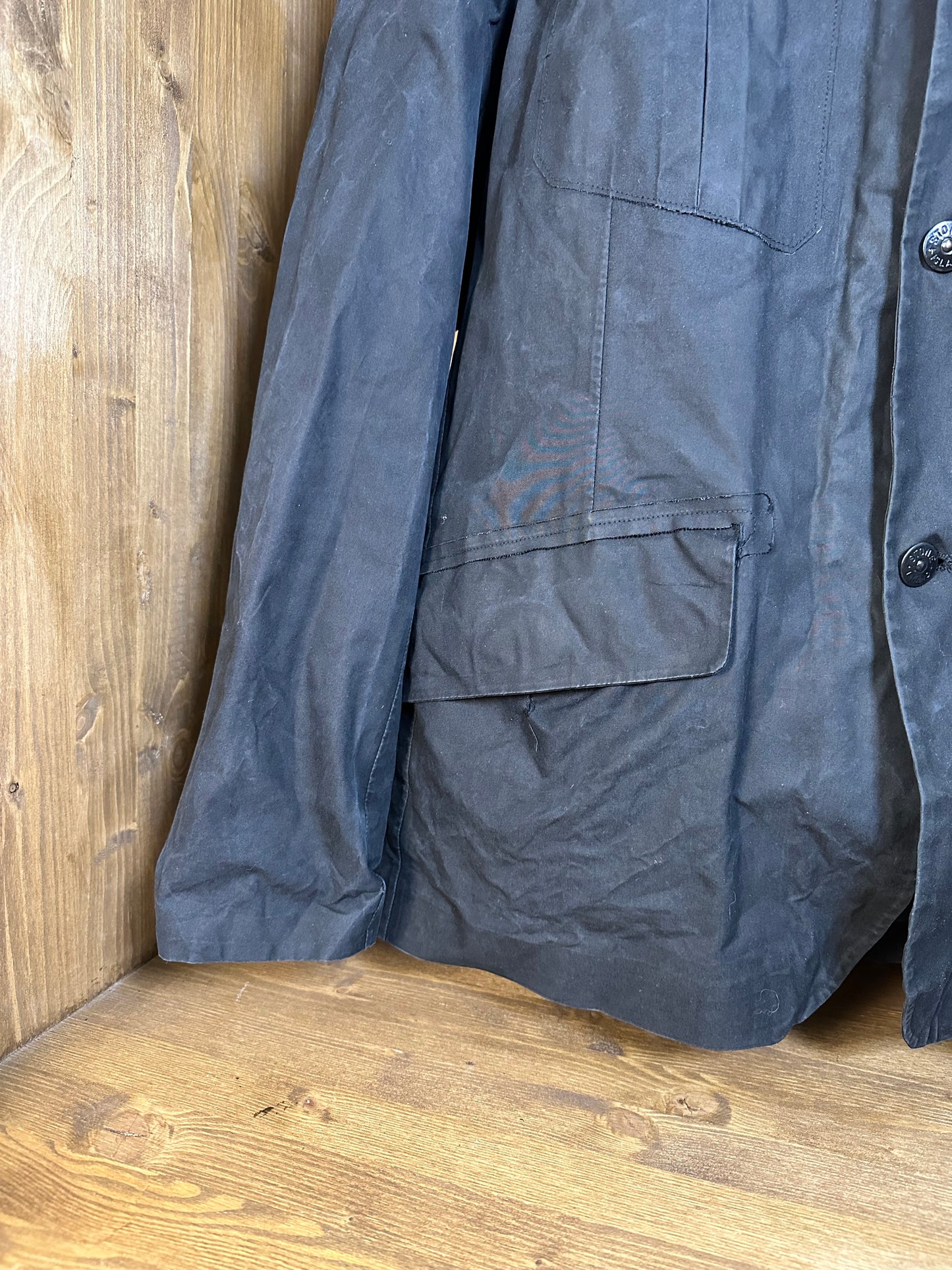 AW08 BLACK VENTILE SHORT TRENCH