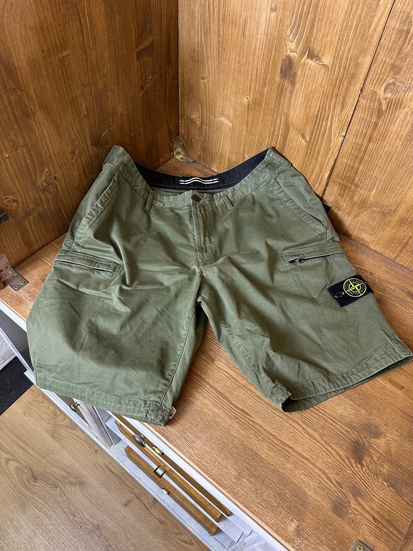 COTTON SHORTS in Green