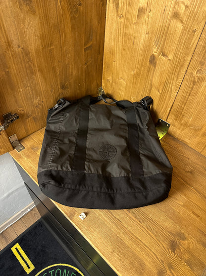 AW24 AGGRESSIVE GOMMATO SHOULDER BAG in Deep Black