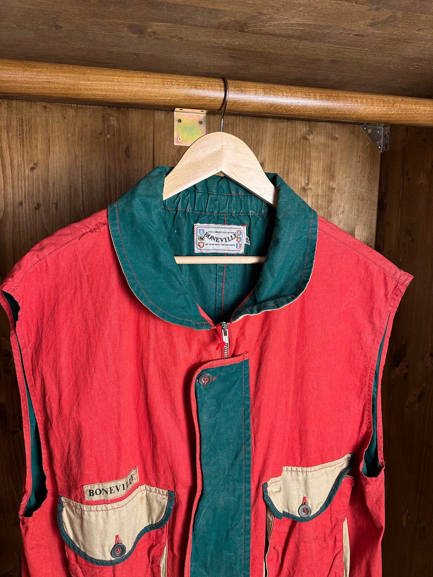 SS82/83 BONEVILLE TELA STELLA VEST in Red & Green