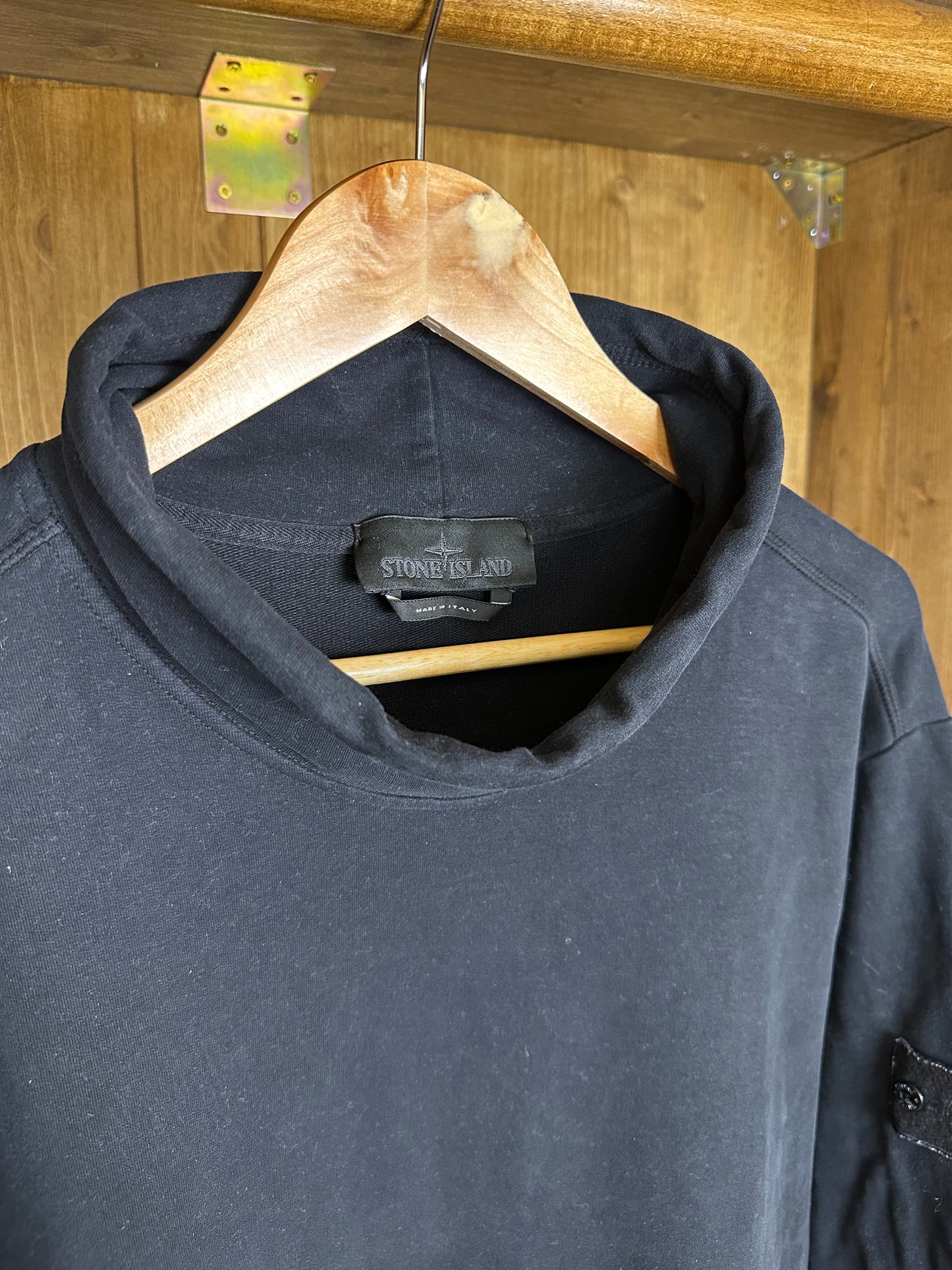 AW17 GHOST TURTLENECK in Blue Navy