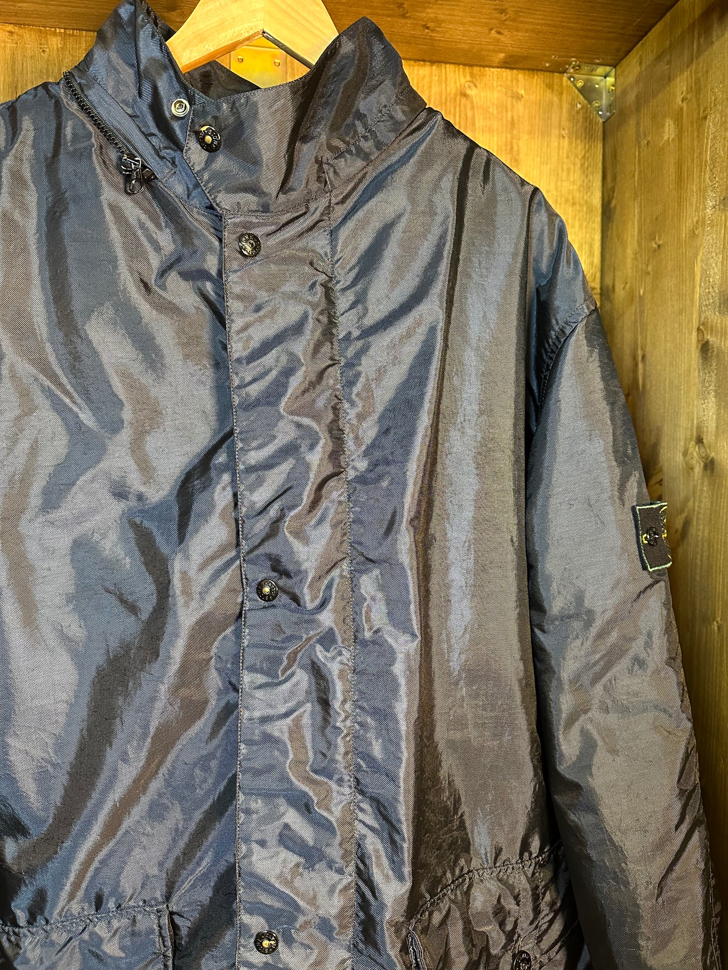 AW96 FORMULA STEEL DEEP BLUE WITH DOWN DETACHABLE INNER