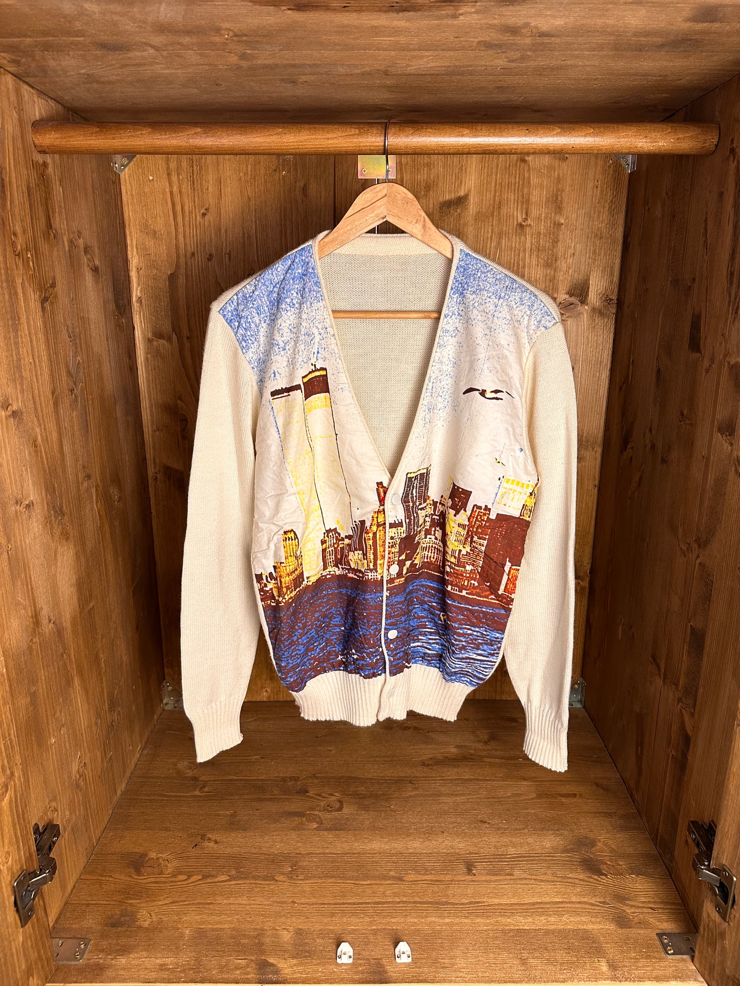 AW80s “NYC view print” WOOL CARDIGAN in White
