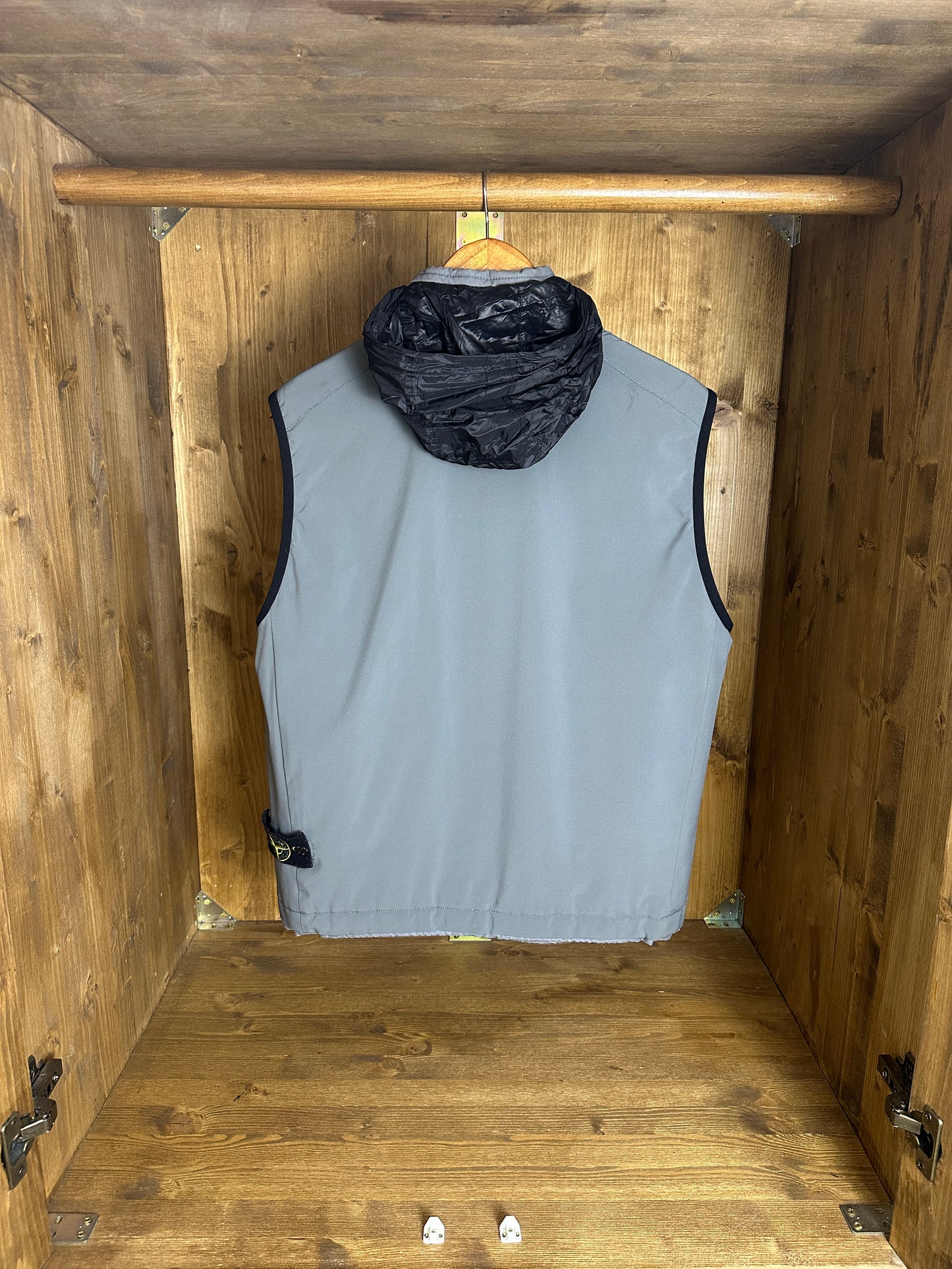 AW17 SOFT SHELL-R WITH Primaloft Insulation Technology in Basalt Grey