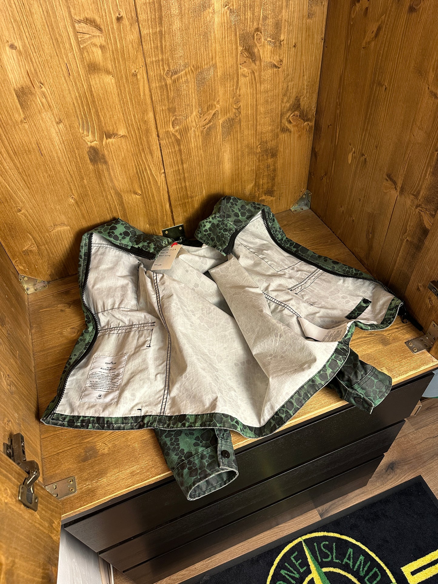 SS18 50 FILI ALLIGATOR CAMO in Mixed Shades of Green