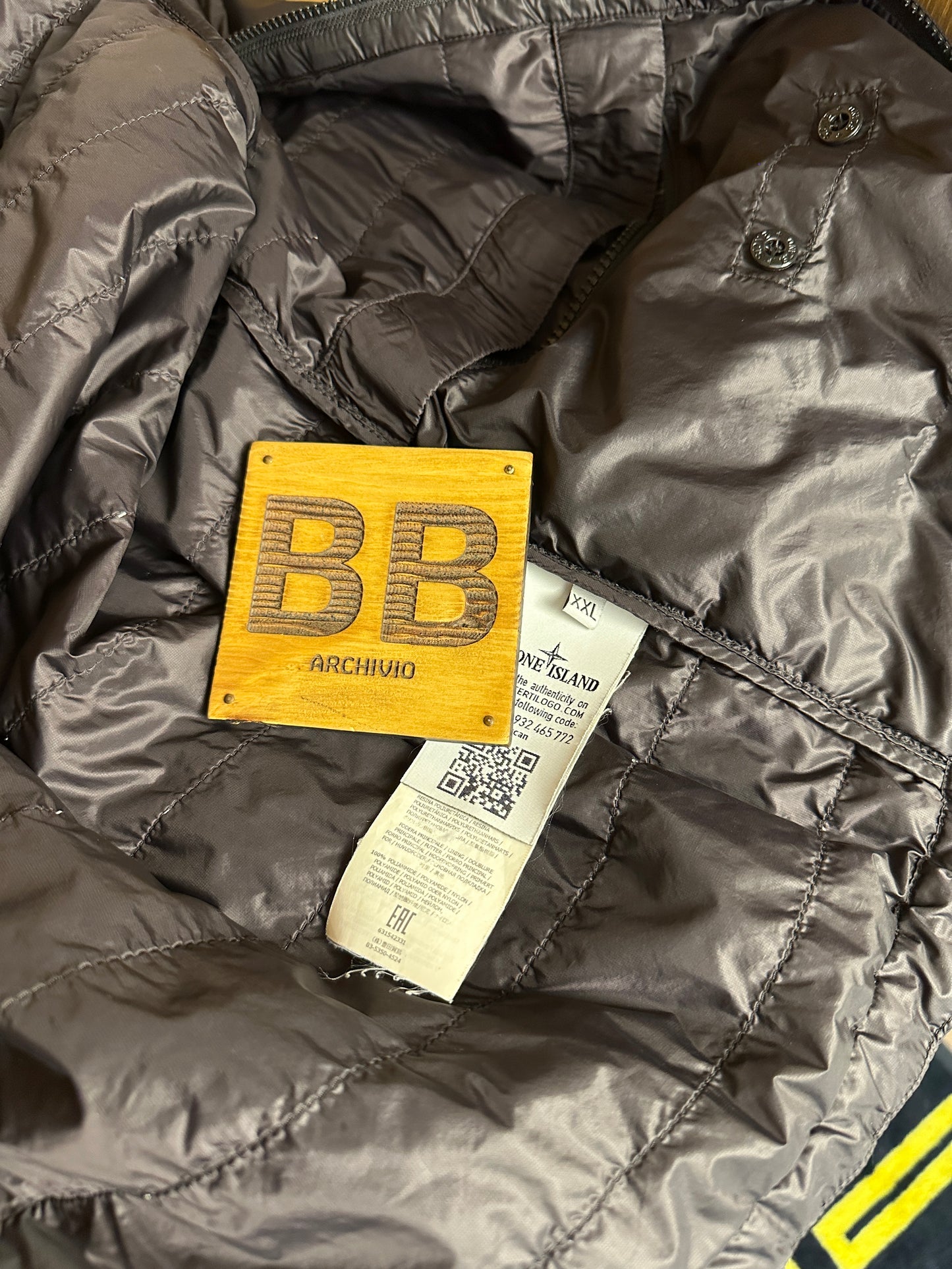 AW15 MICRO RIPSTOP WITH PRIMALOFT INSULATION TECHNOLOGY in Deep Black