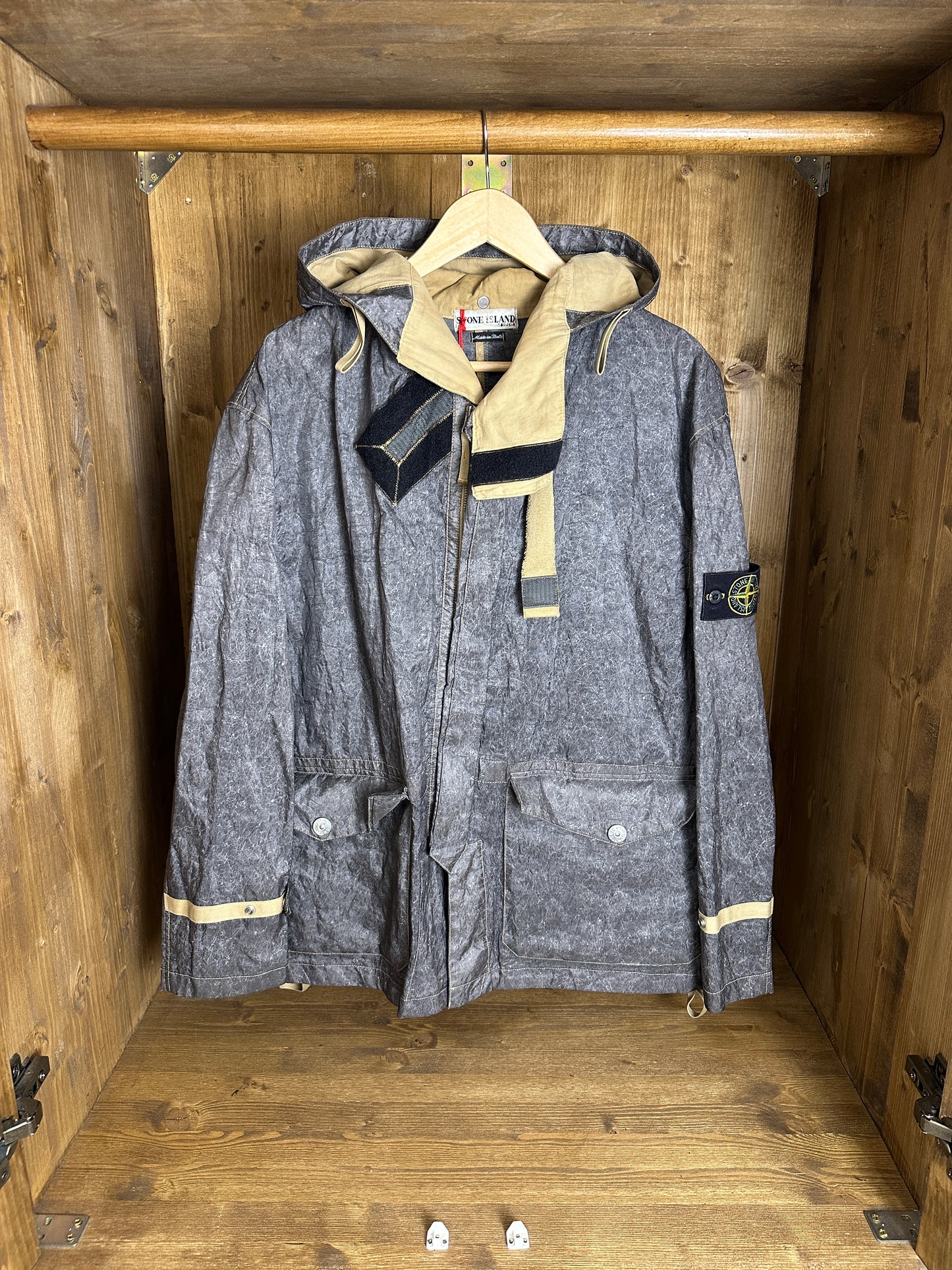 SS02 LAMINATED WEBBING in Traffic Grey B