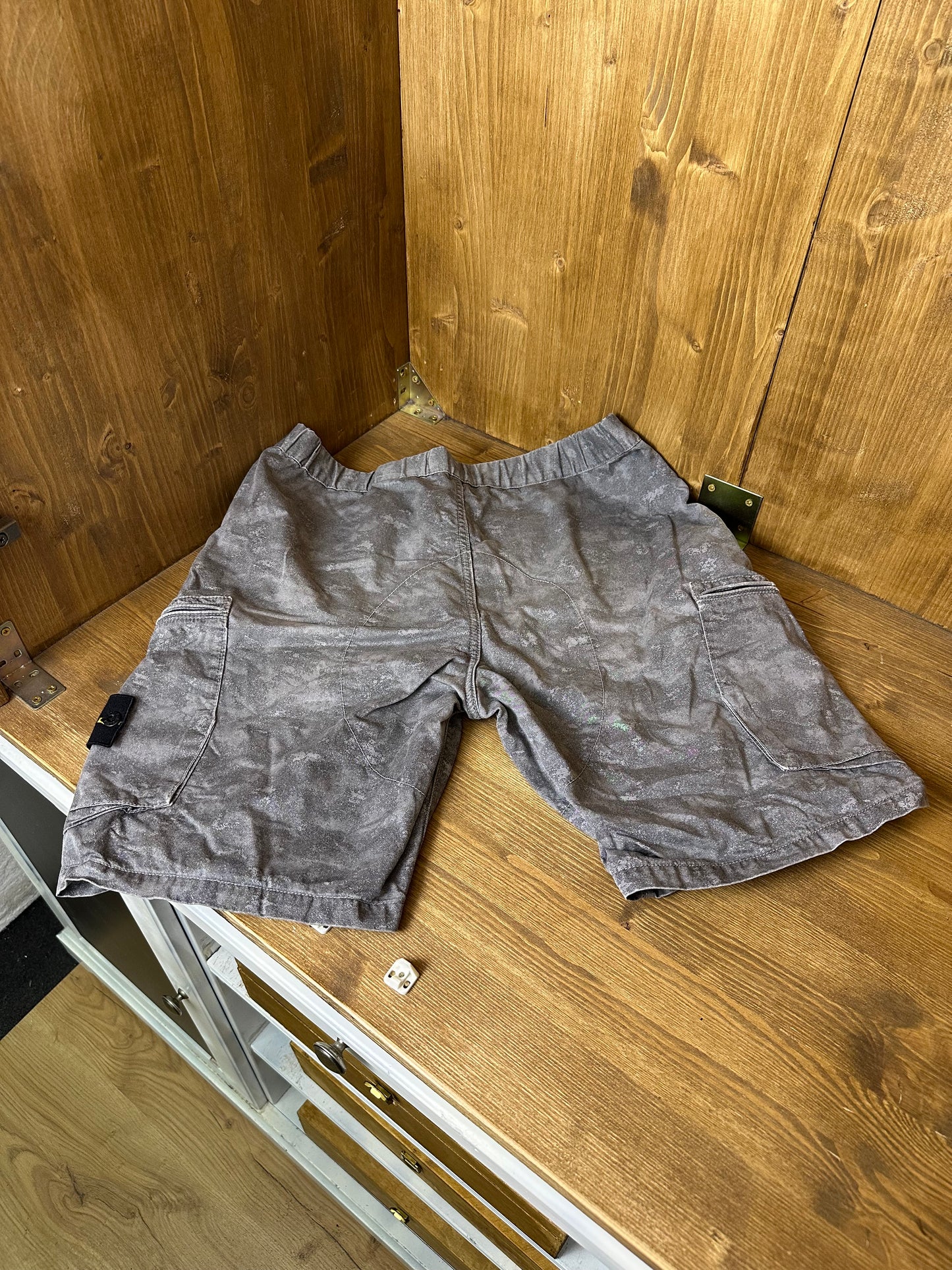 CARGO SHORT in Slate Grey
