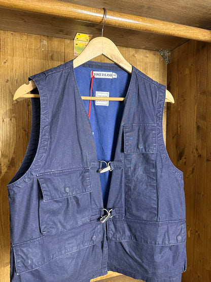 SS94 TELA STELLA WESTE MIT REFLEKTIERENDER SCHRIFTZUGSCHRIFT in Blaugrün