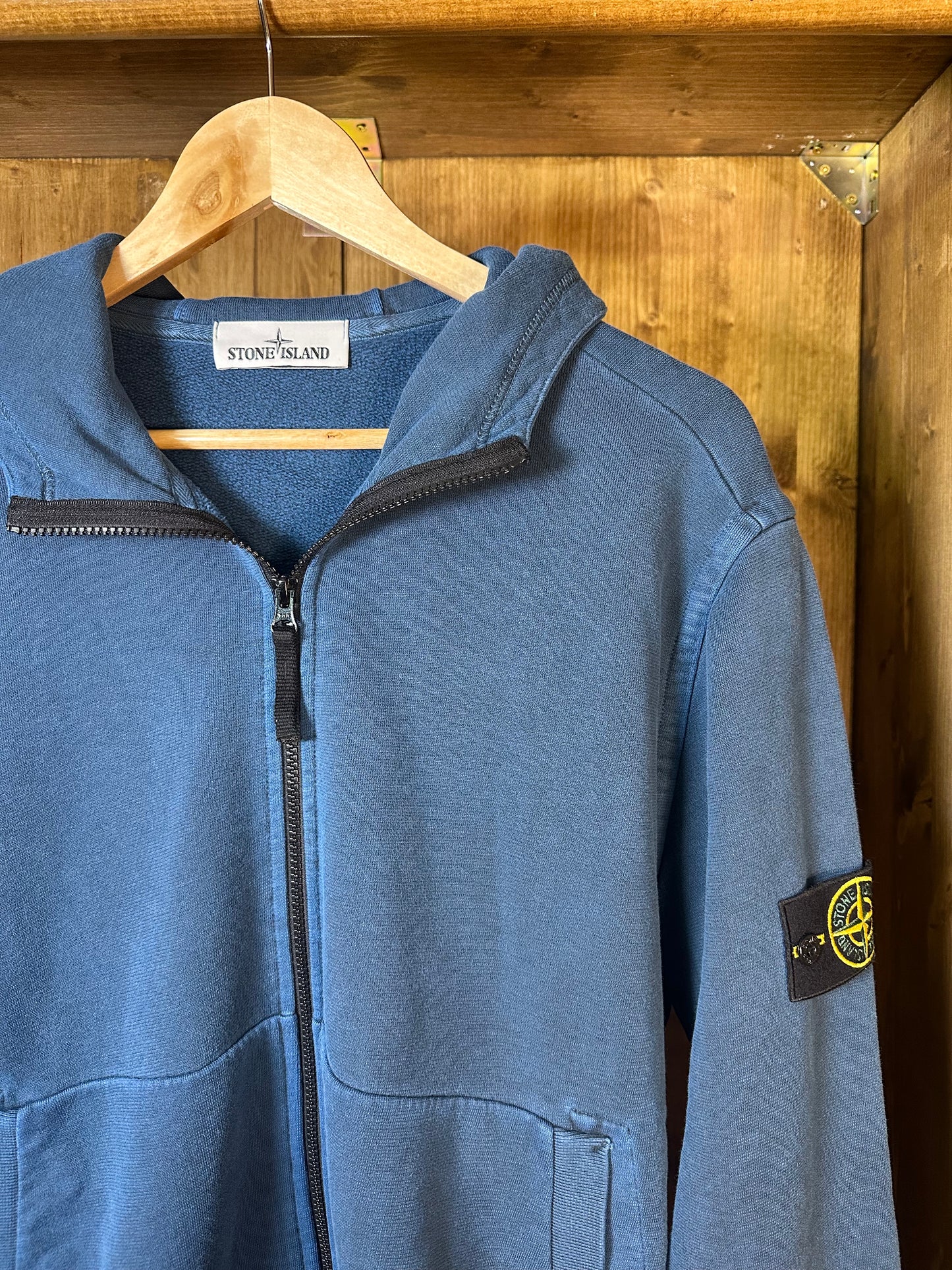 ACID WASH ZIPPED HOODIE