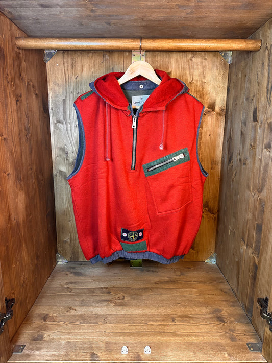 SS1982 TELA STELLA FLEECE RED GILET