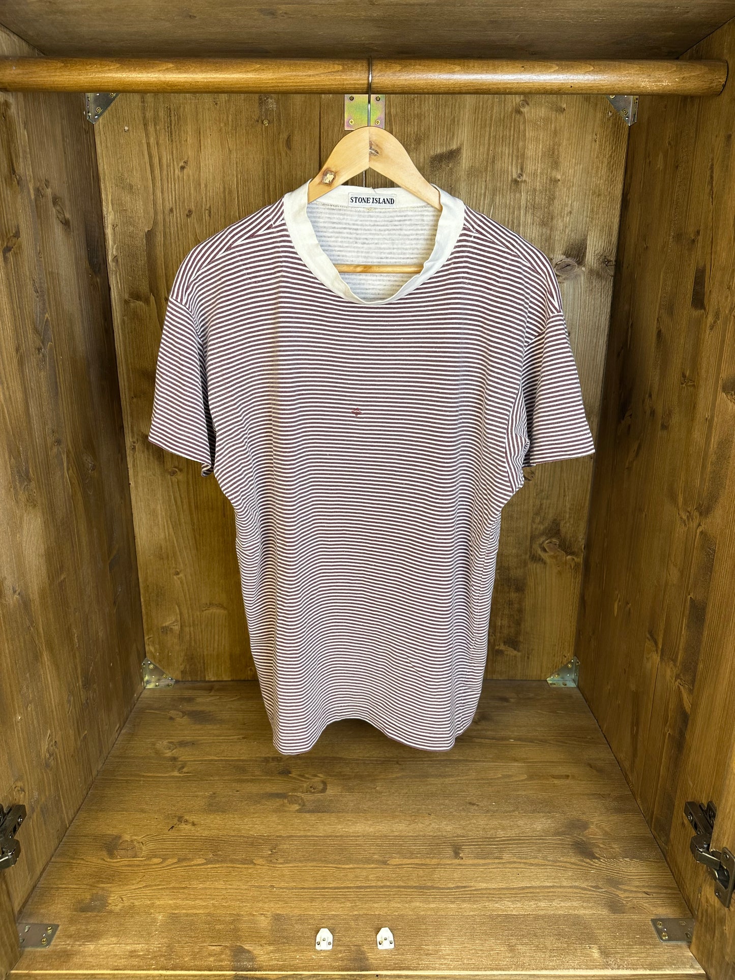 SS80s BACK SPELLOUT tee in Grey