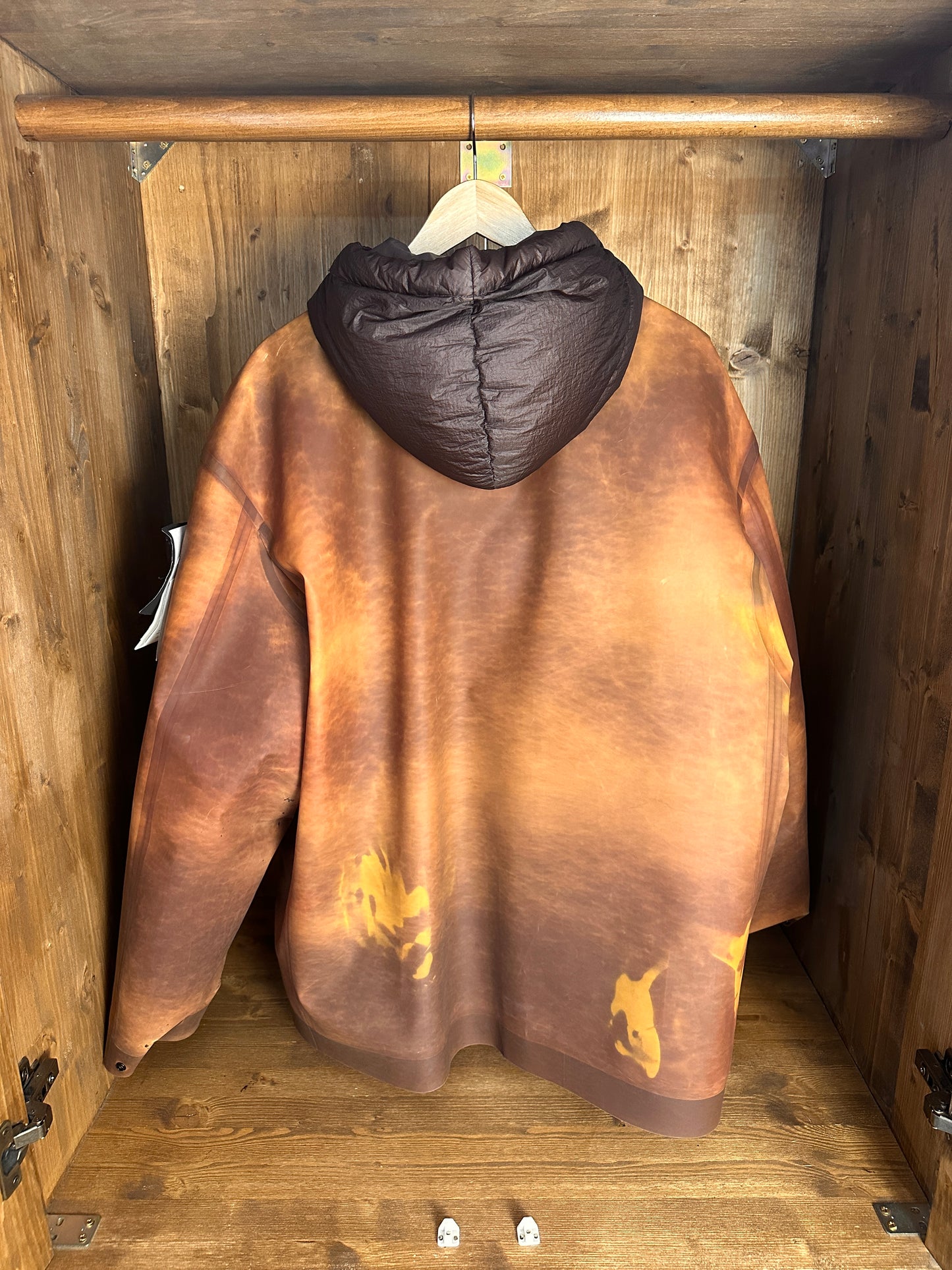 AW22 POLY STRATA ICE JACKET in Yellow Sun & Terra Brown