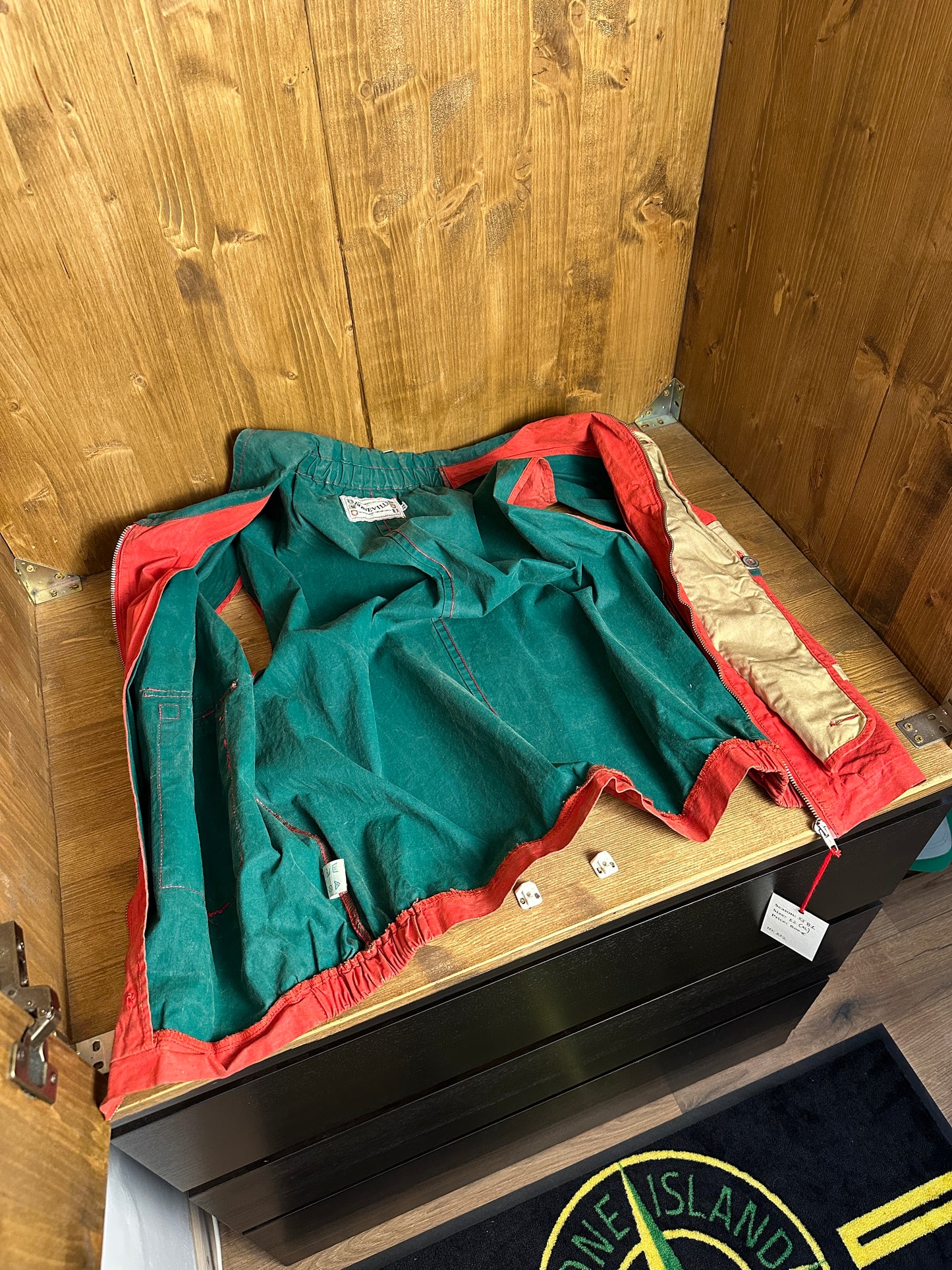 SS82/83 BONEVILLE TELA STELLA VEST in Red & Green