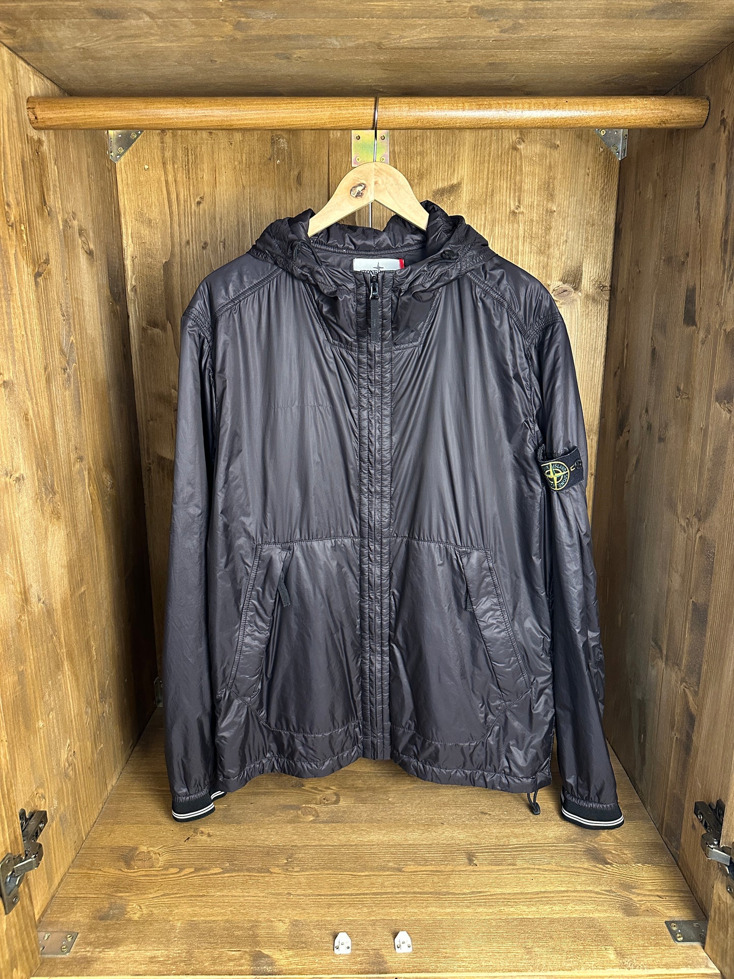 AW15 MICRO RIPSTOP WITH PRIMALOFT INSULATION TECHNOLOGY in Deep Black