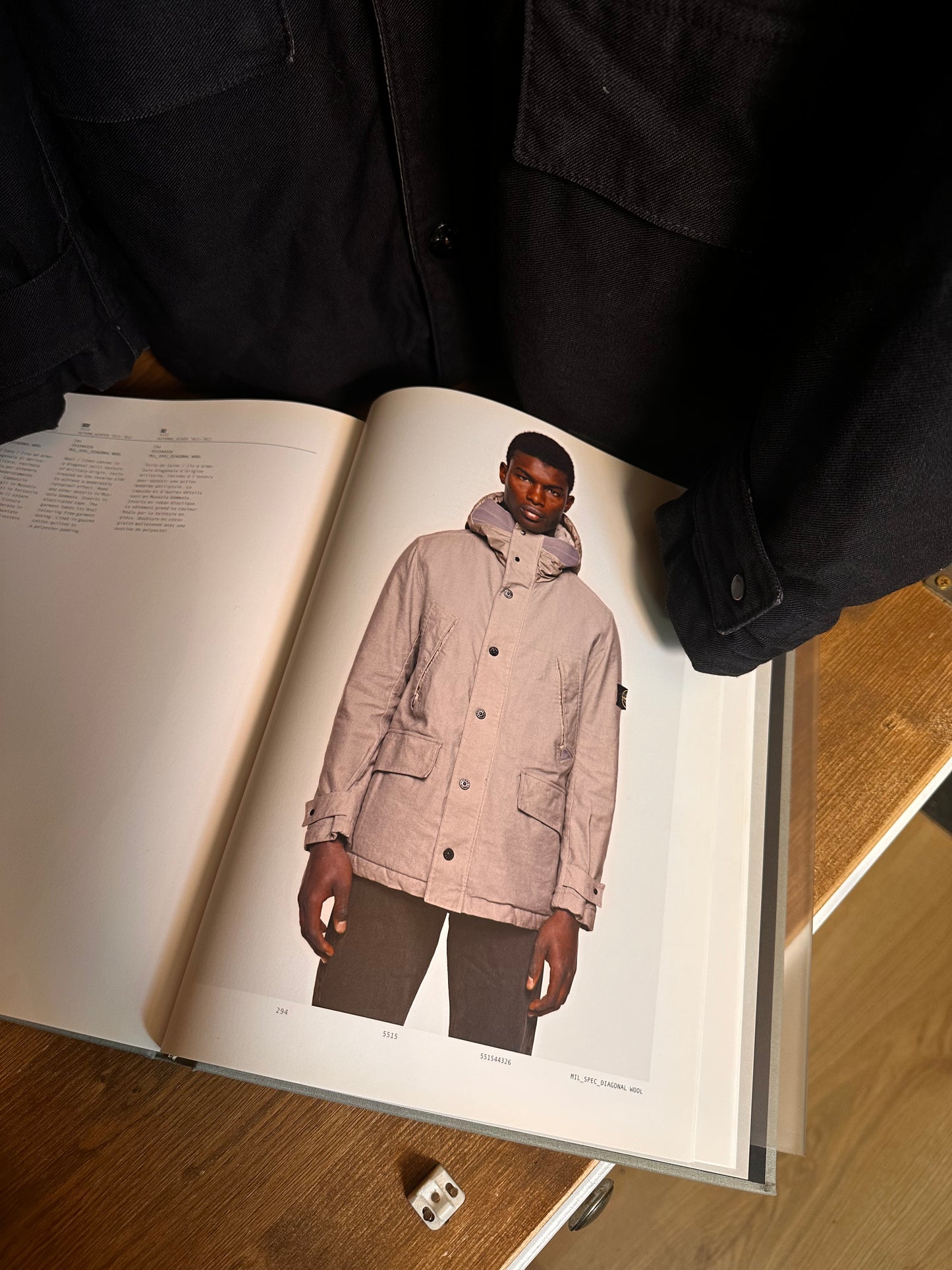 AW11 MIL SPEC DIAGONAL WOOL in Navy Blue