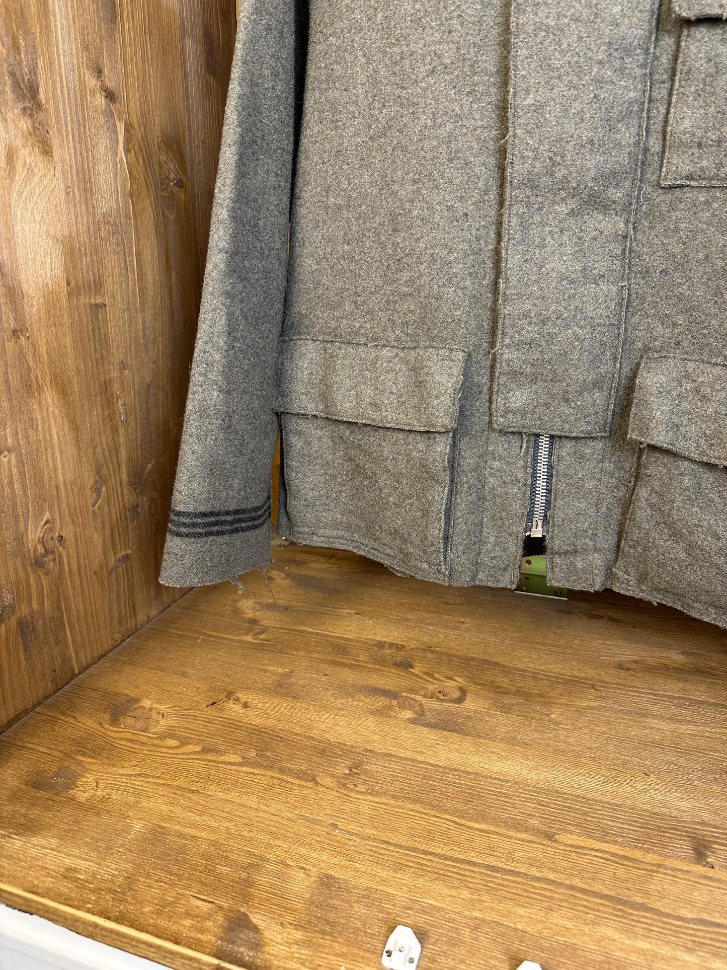 AW92 RAW CUT WOOL JACKET in Antracite Grey