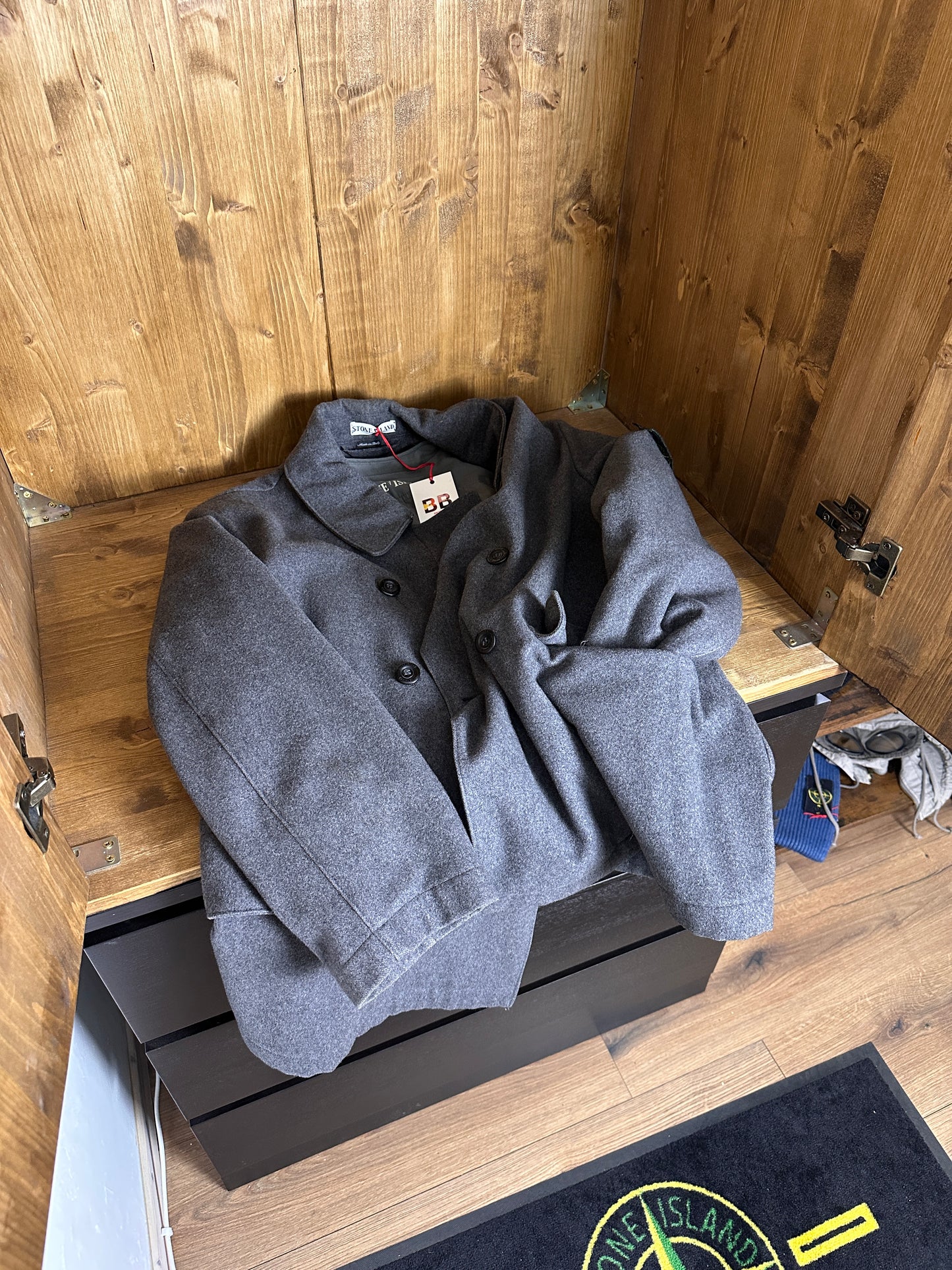 AW98 DOPPELREIHENDER WOLLMANTEL in Basaltgrau