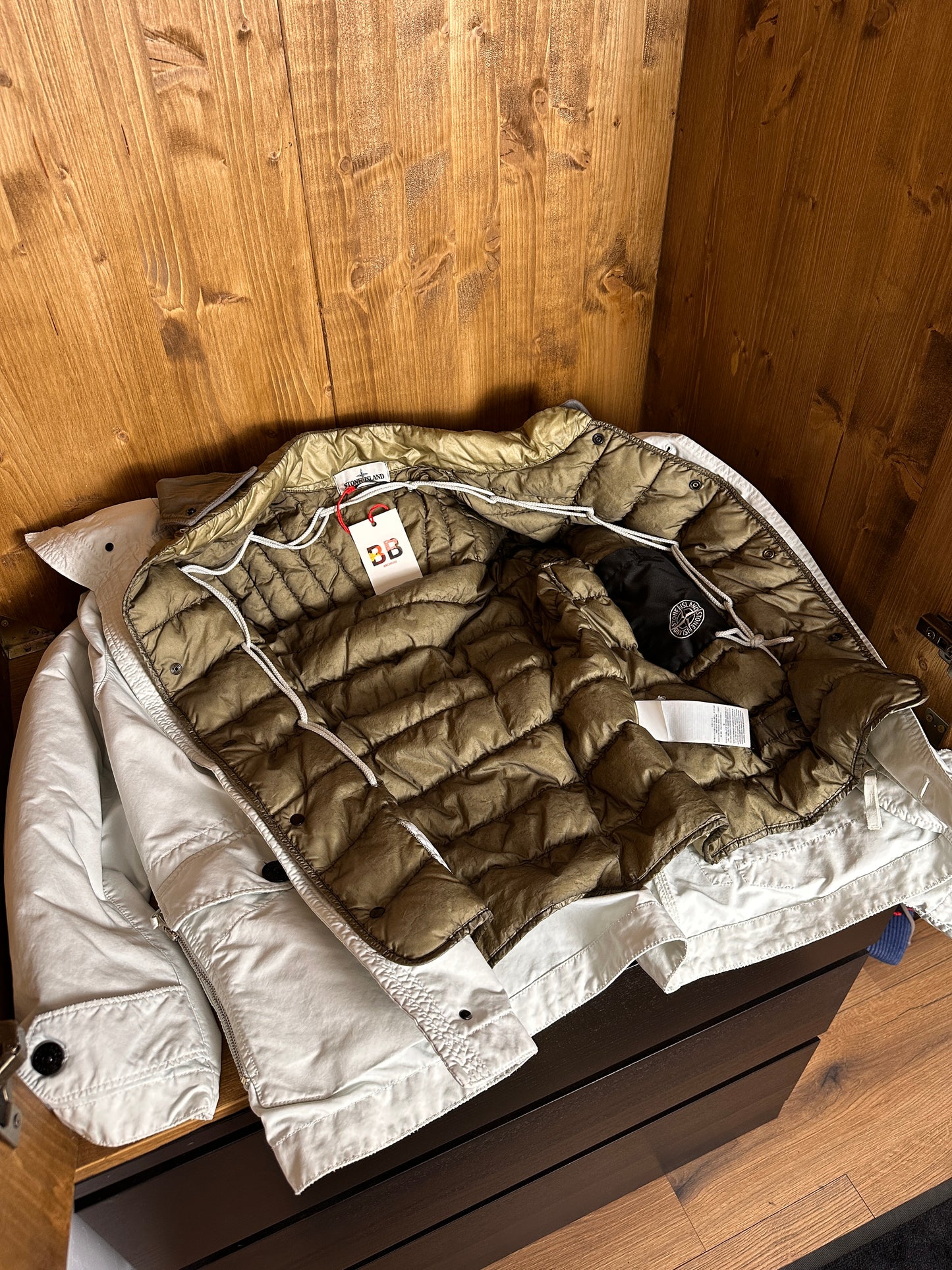 AW15 DAVID TC WITH DETACHABLE DOWN INNER in White