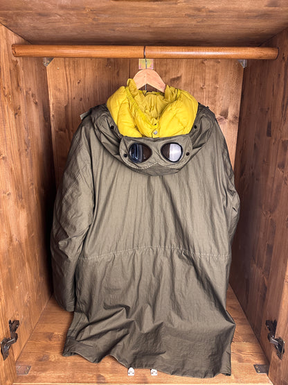 AW25 C.P. COMPANY GORE-G TYPE “LA MILLE” JACKET in Olive Green & Neon Yellow