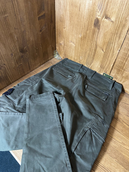 MILITARY GREEN JEANS
