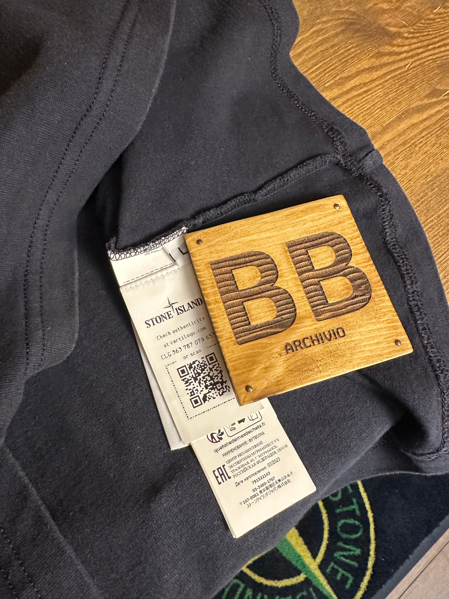 AW23 STONE ISLAND MARINA TEE in Grey Blue & White