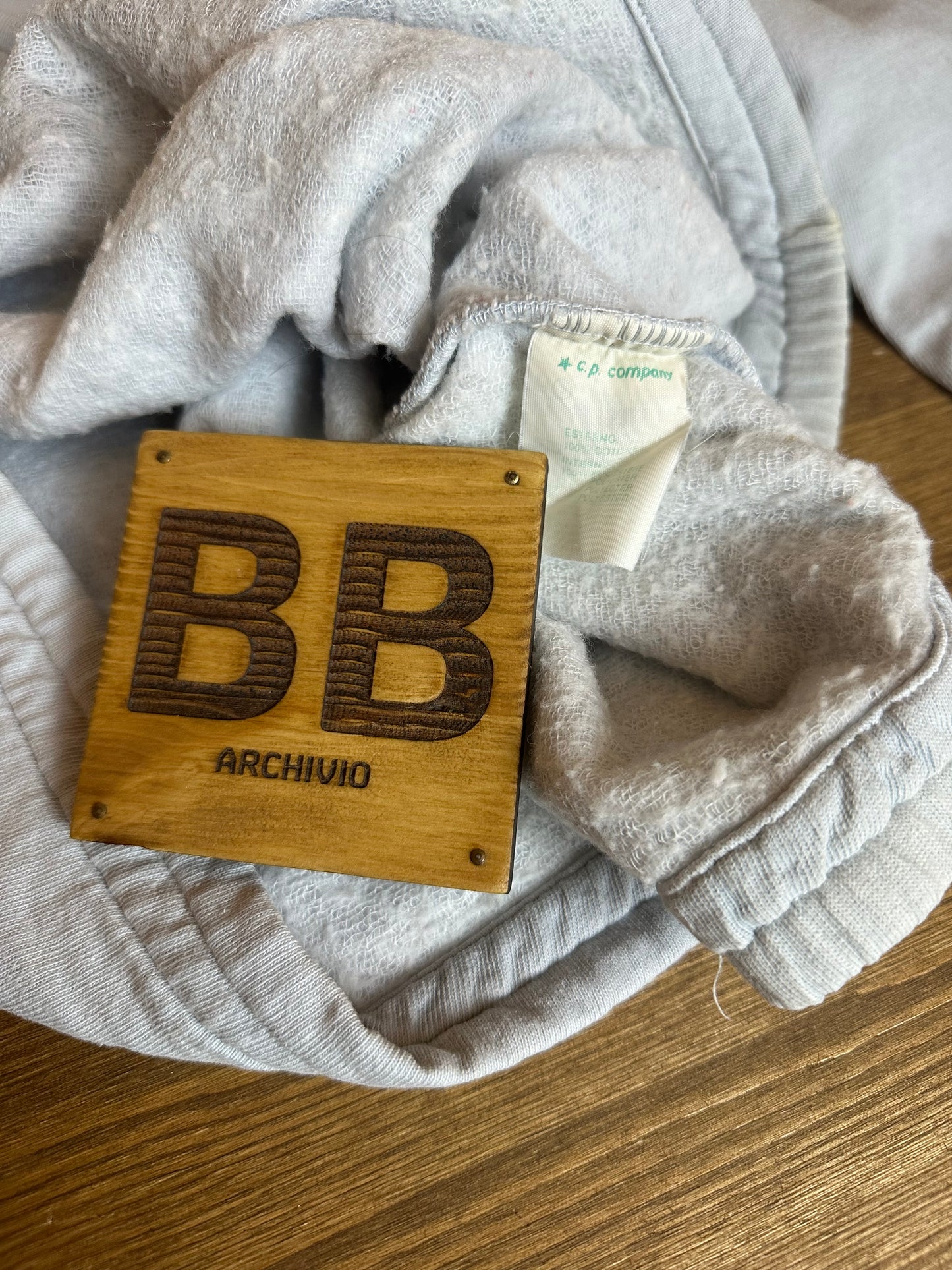 AW84 MARINA CROPPED CREWNECK in Baby Blue