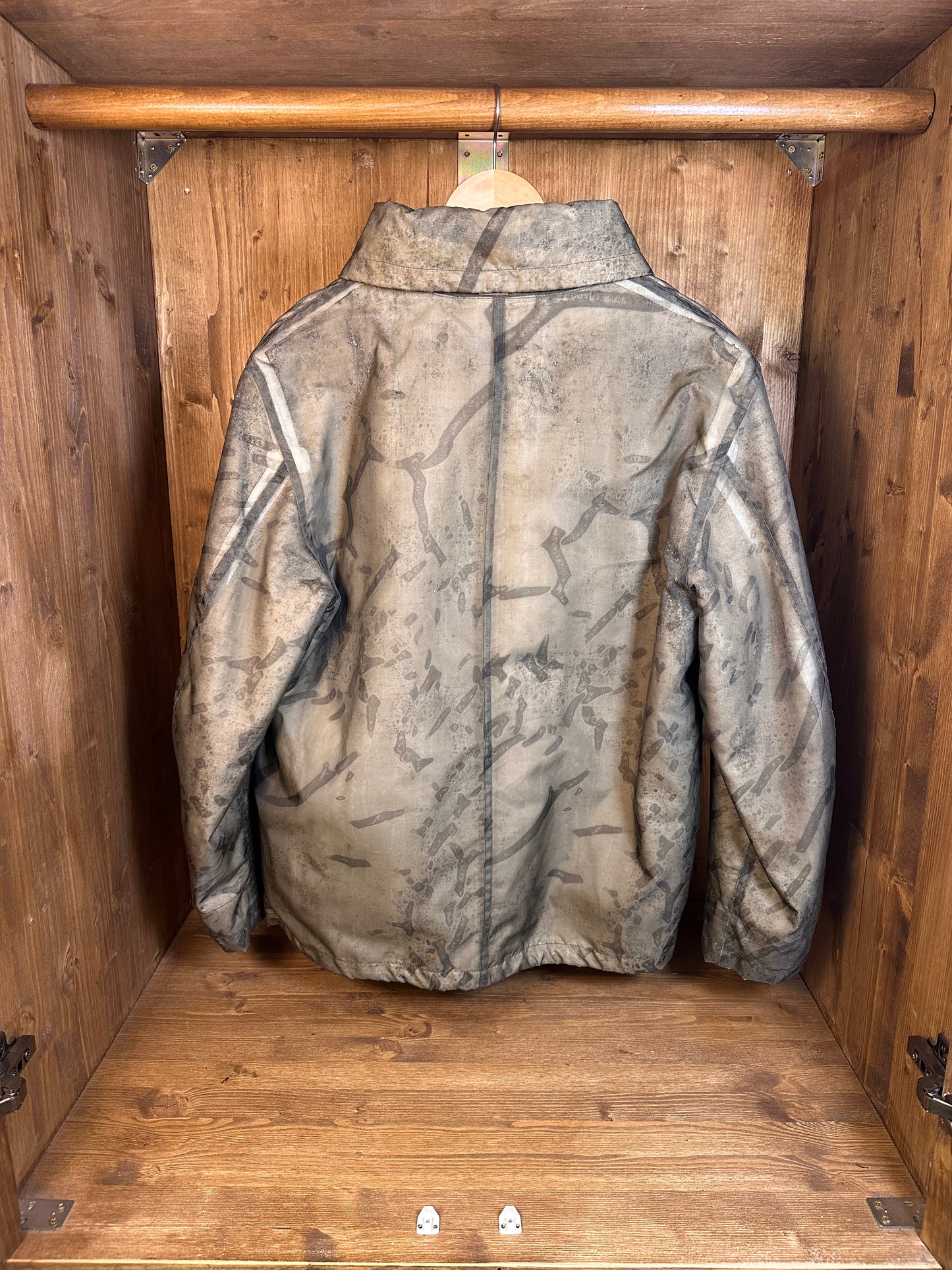 AW01 MONOFILAMENT CAMOUFLAGE with detachable boiled wool inner