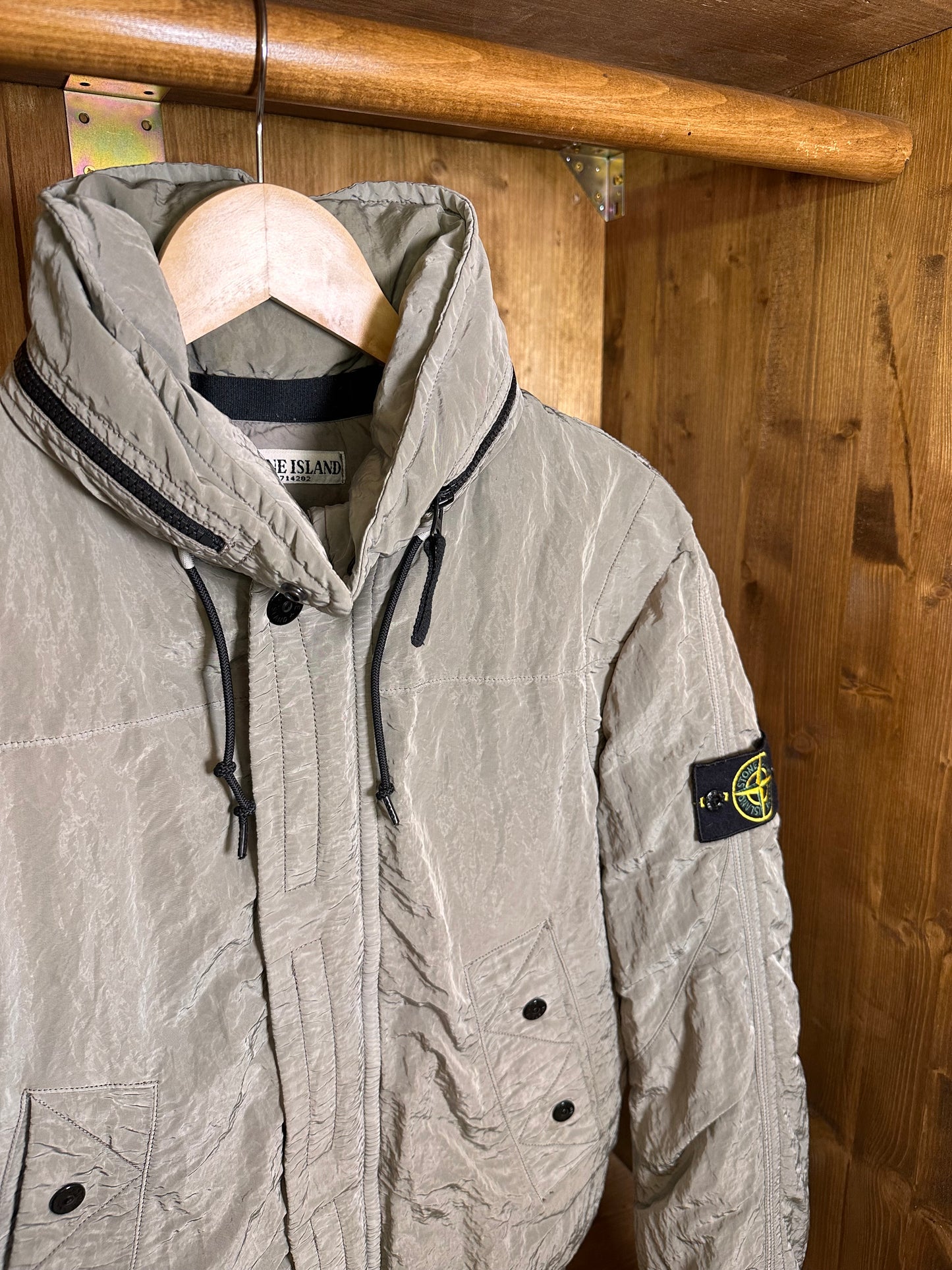 AW11 NYLON SHEEN BOMBER in Grey