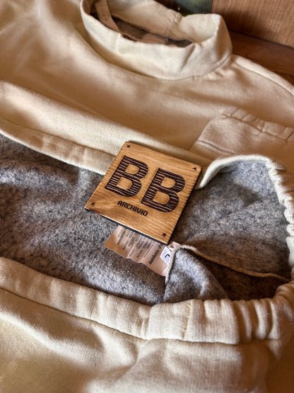 80s SPELLOUT COTTON JUMPER in Beige