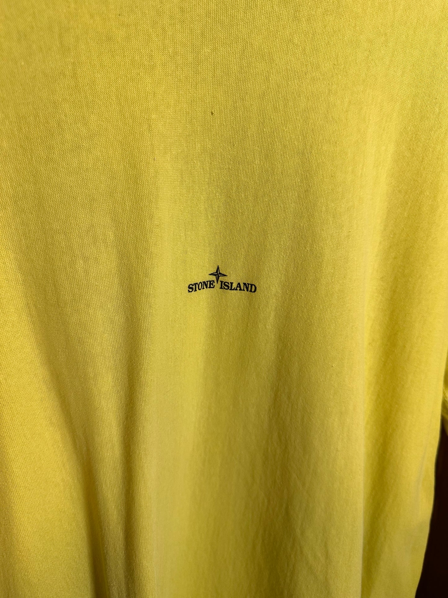 90s SPELL-OUT TEE in Lime yellow