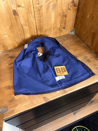 SS94 TELA STELLA WESTE MIT REFLEKTIERENDER SCHRIFTZUGSCHRIFT in Blaugrün