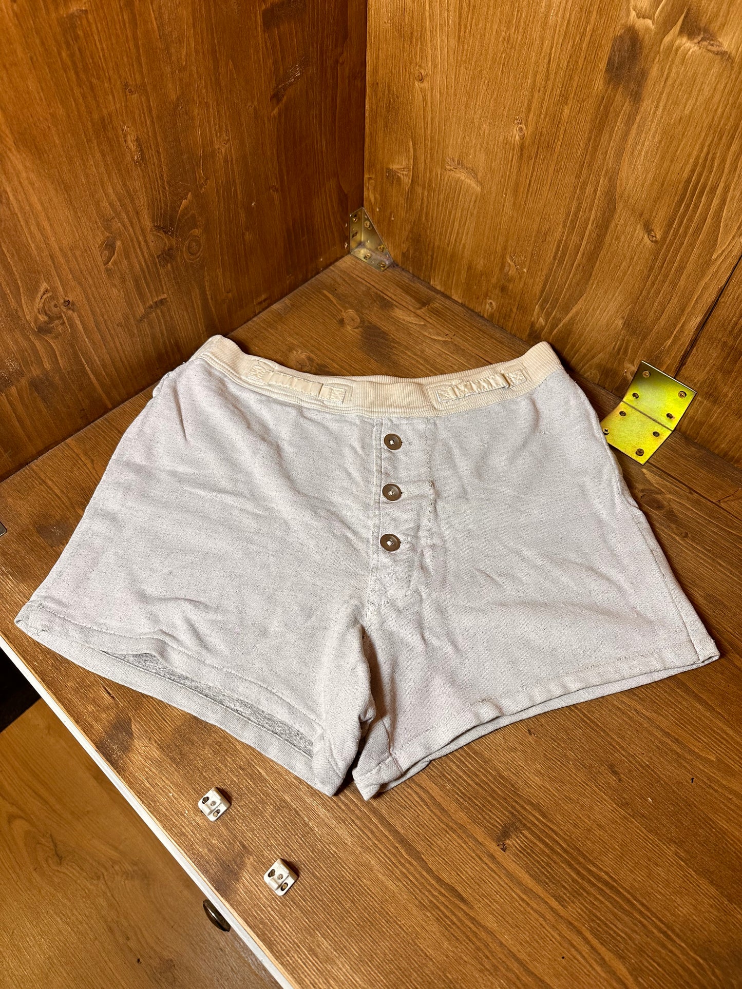 SS1983 PLATED REFLECTIVE SHORTS sample piece