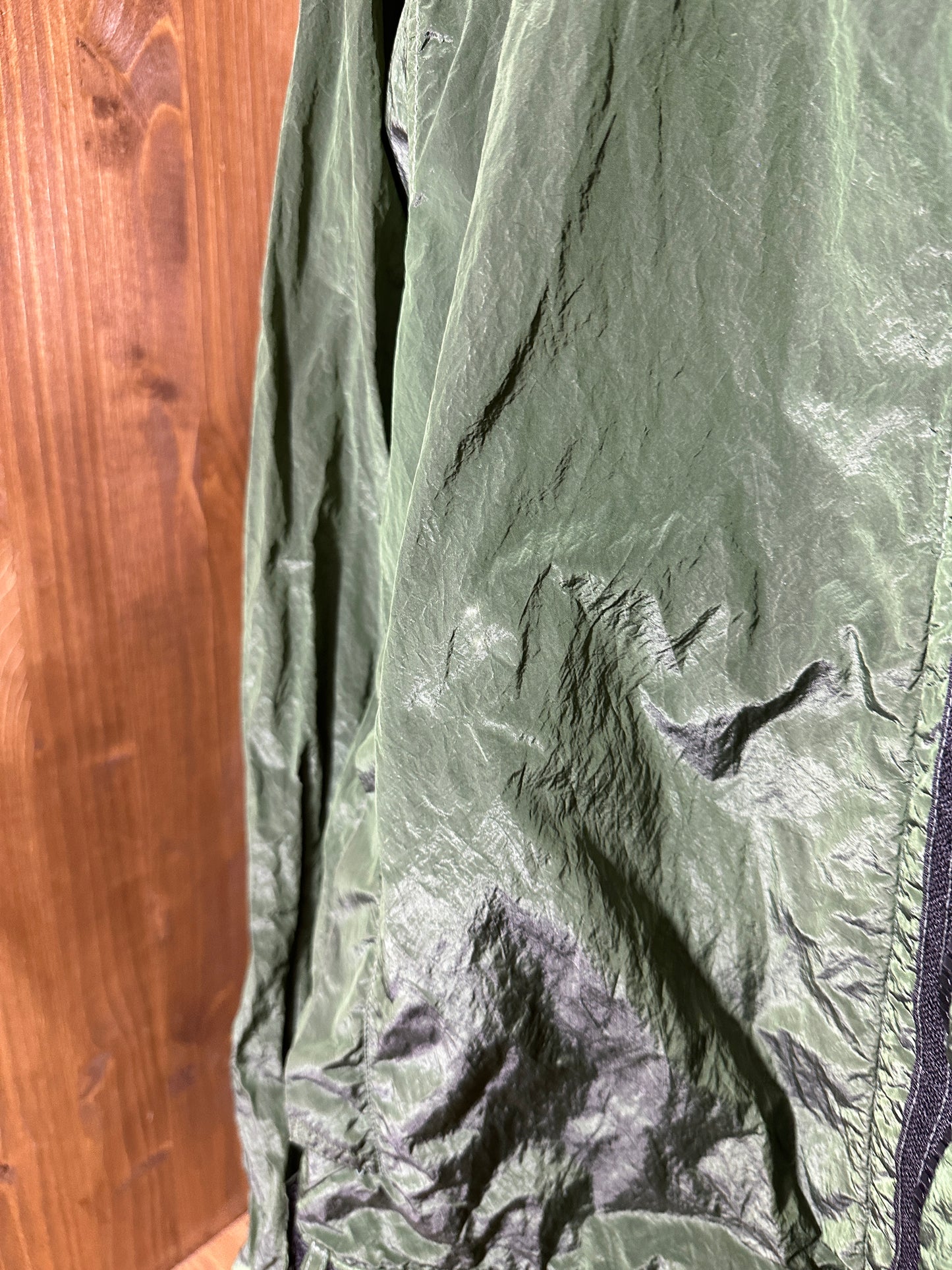 SS06 NYLON METAL JACKET in Moss Green