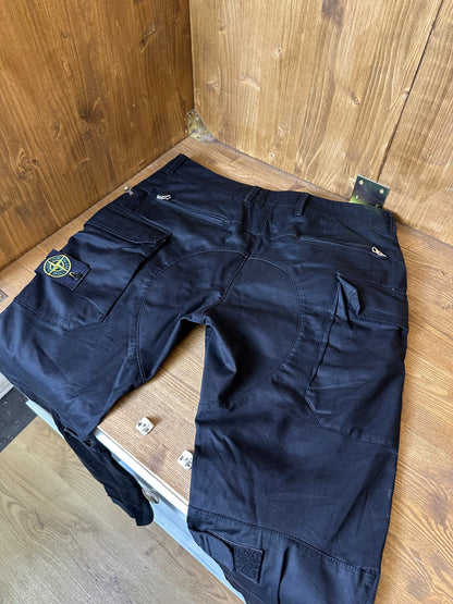 SS16 DRAKE “SUMMER SIXTEEN TOUR”CARGO in Black